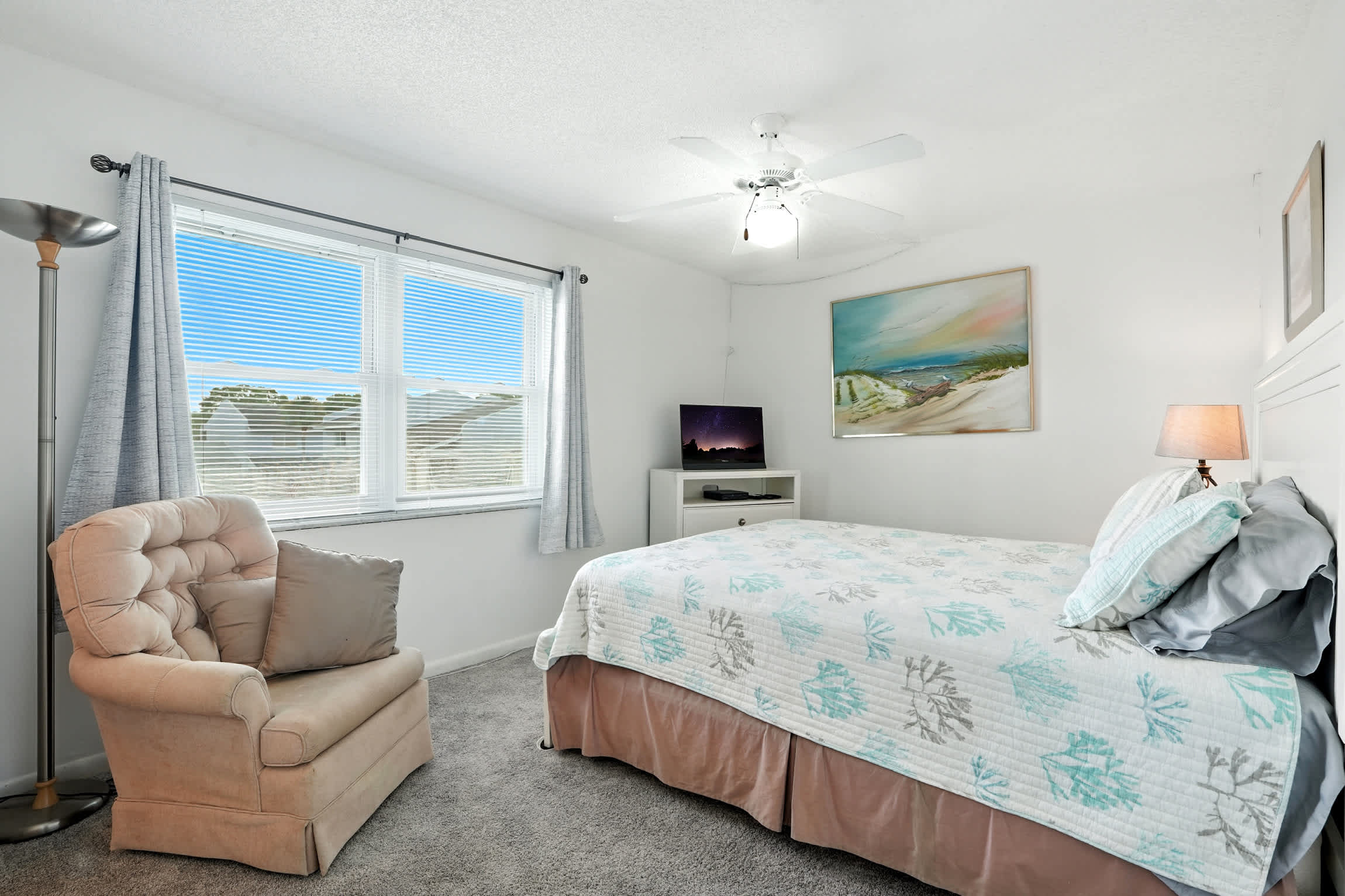 Naples Retreat Walk to Pool and More 25