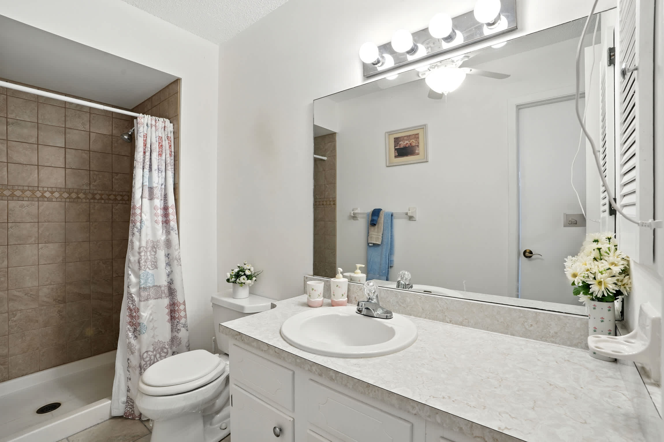 Naples Retreat Walk to Pool and More 27