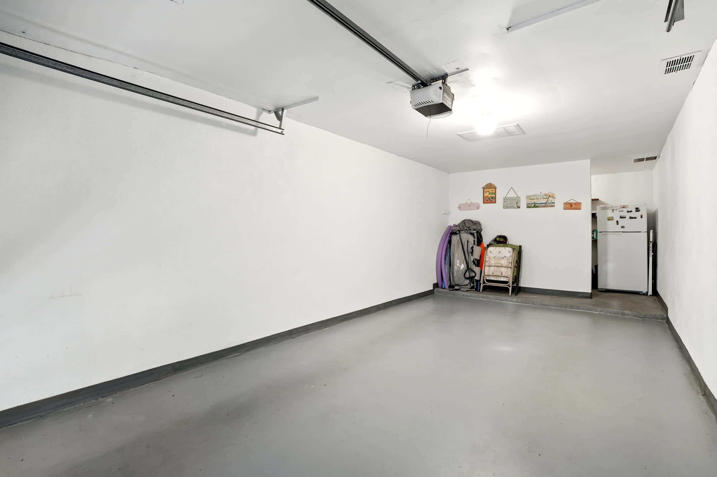 Naples Retreat Walk to Pool and More 31