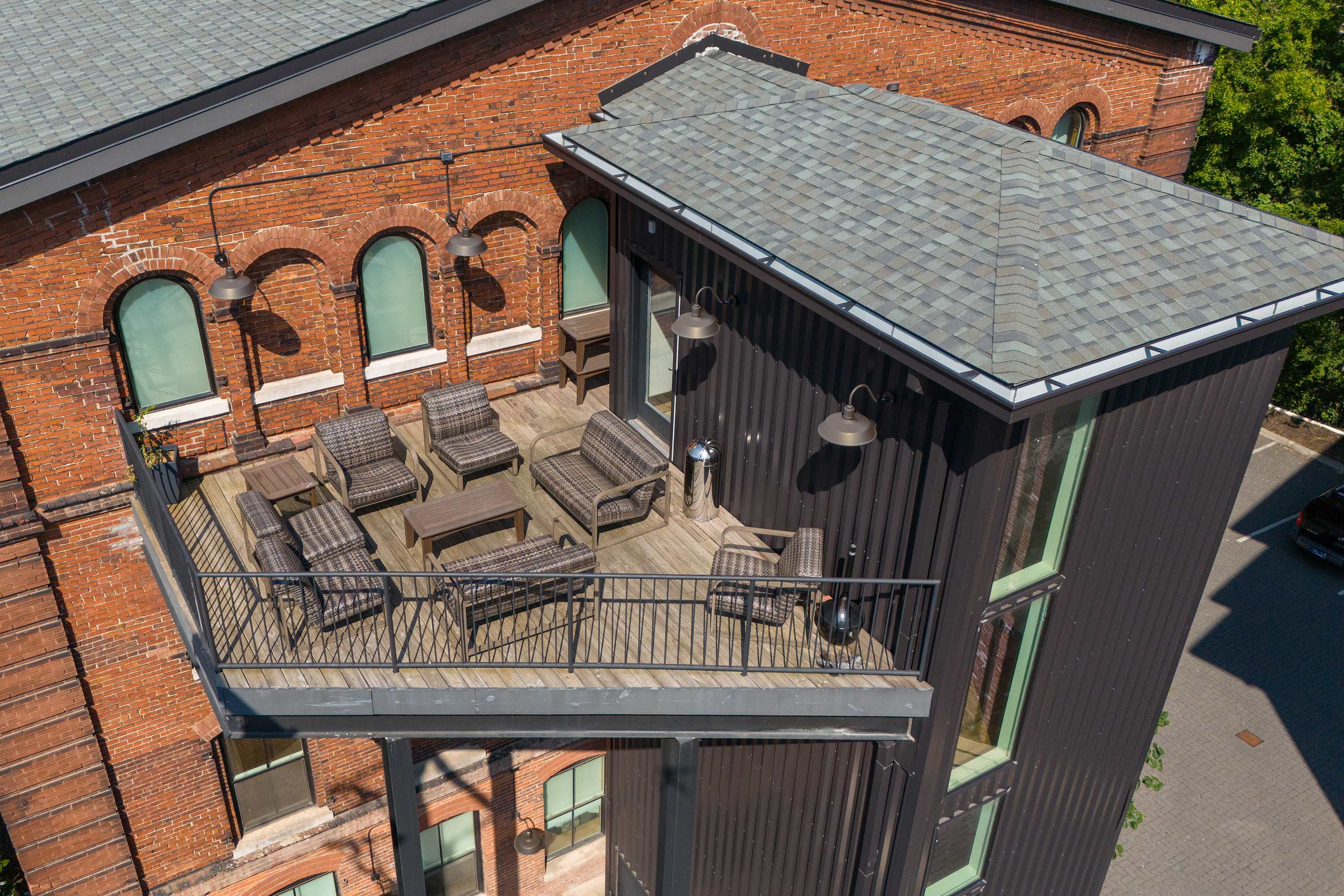 1865 Loft for Two · Exposed Brick · Rooftop Deck