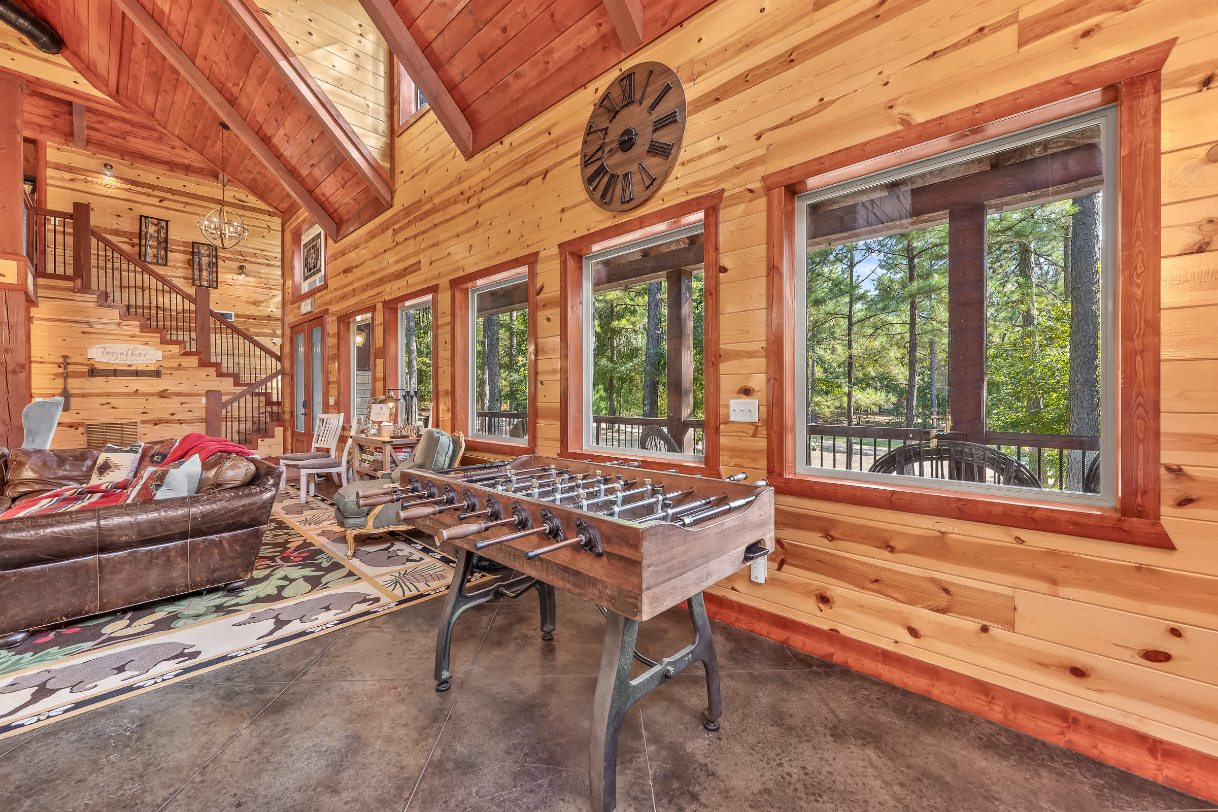 New! 6BR Spa-Firepit-Pool Table-Arcade-Mini Golf!