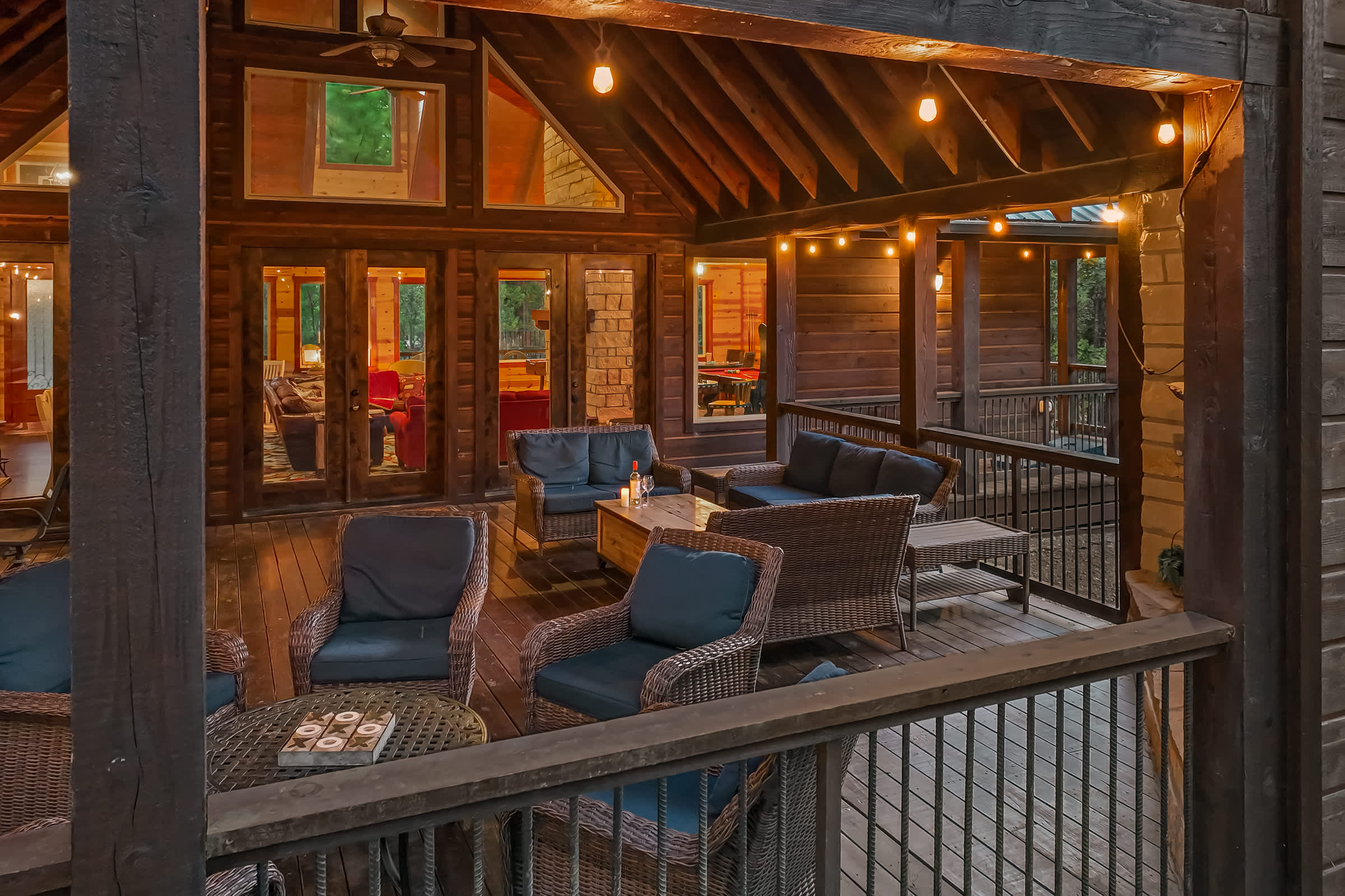 New! 6BR Spa-Firepit-Pool Table-Arcade-Mini Golf!