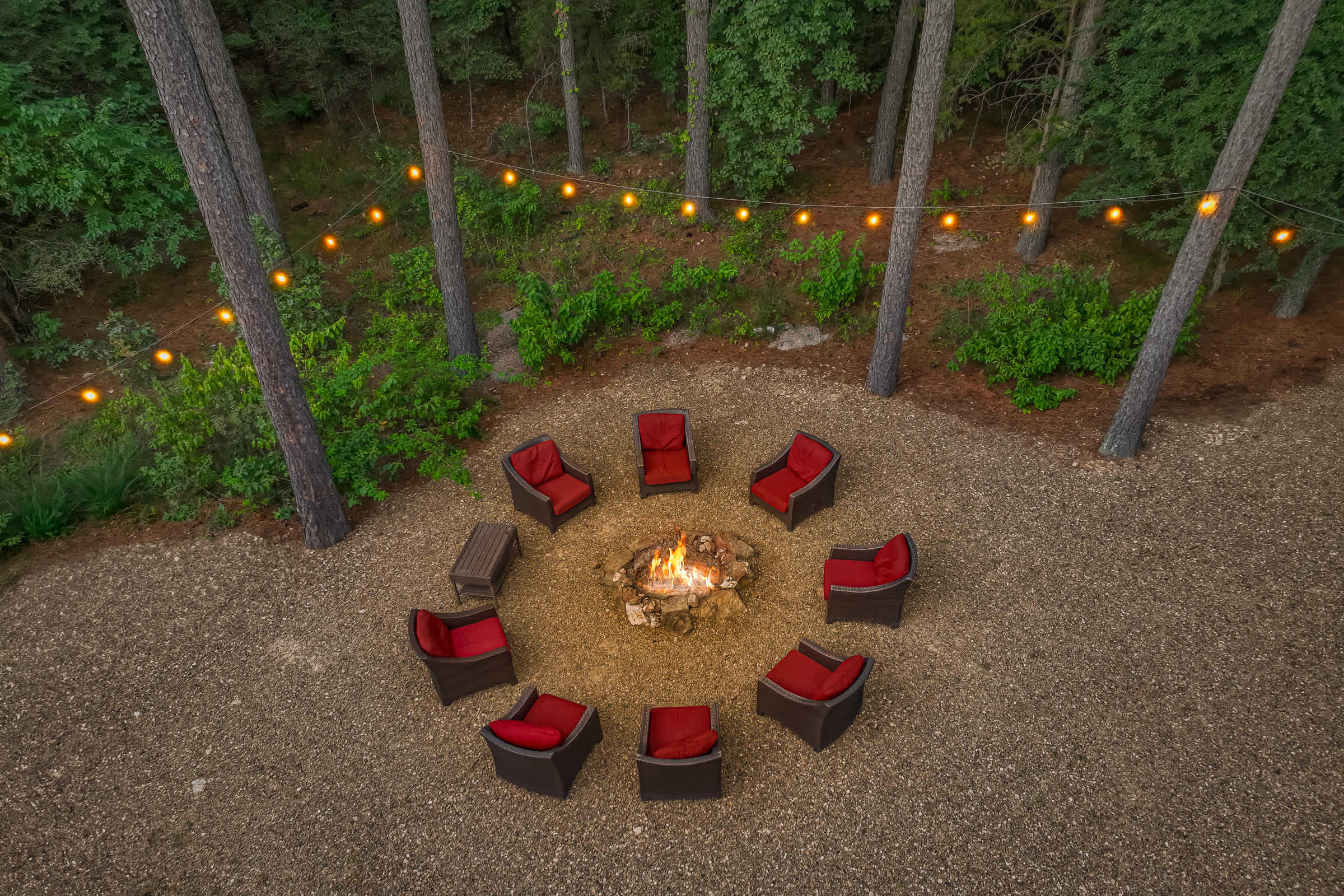 New! 6BR Spa-Firepit-Pool Table-Arcade-Mini Golf!