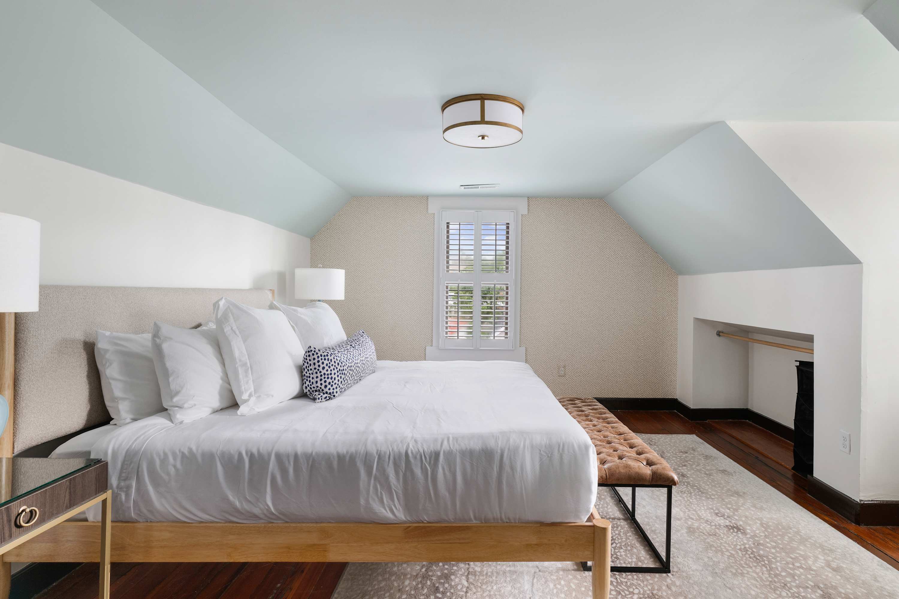 Bedroom #4: King Bed