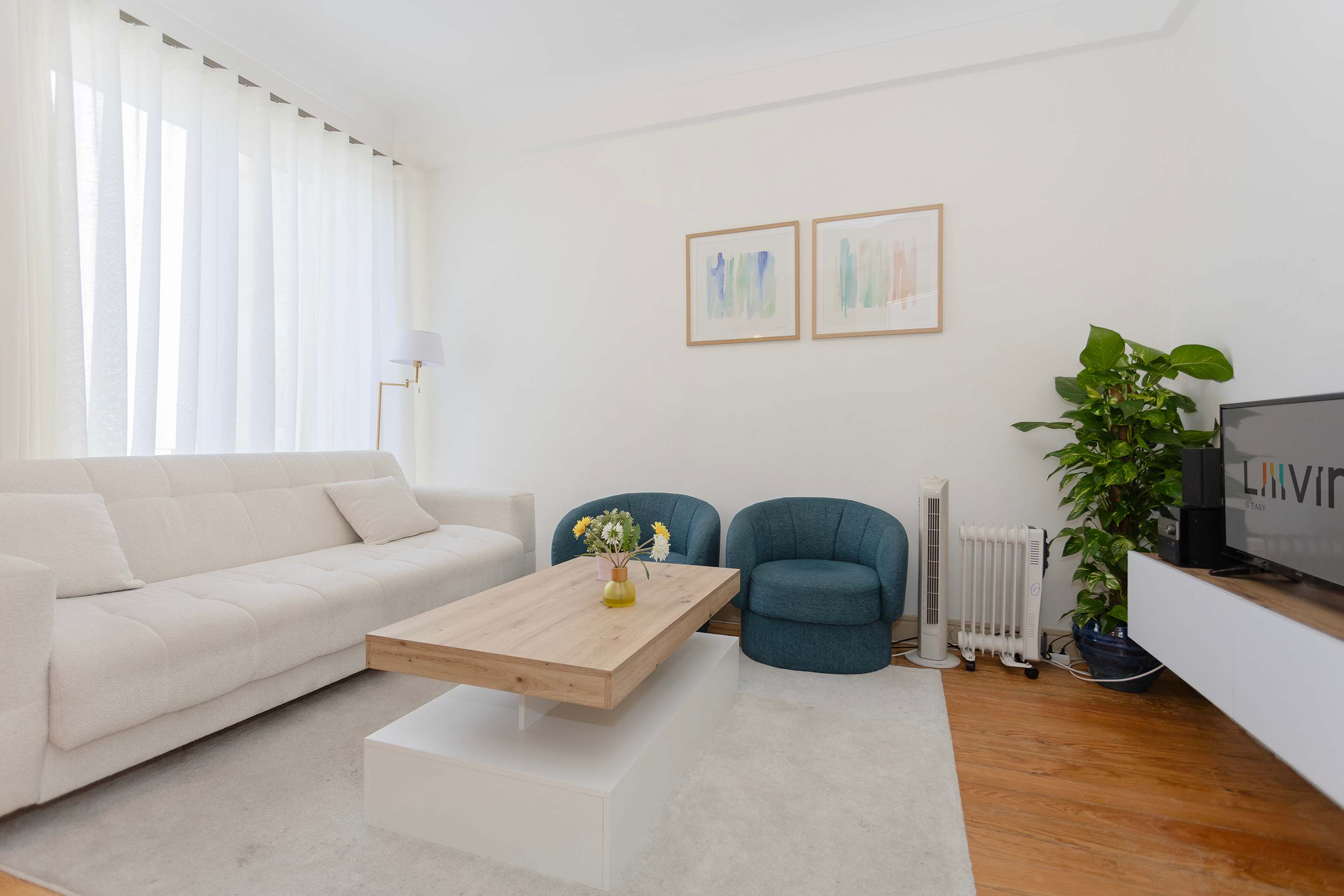 Light Spacious Apartment by Liiiving — Porto, Porto — vacation rental