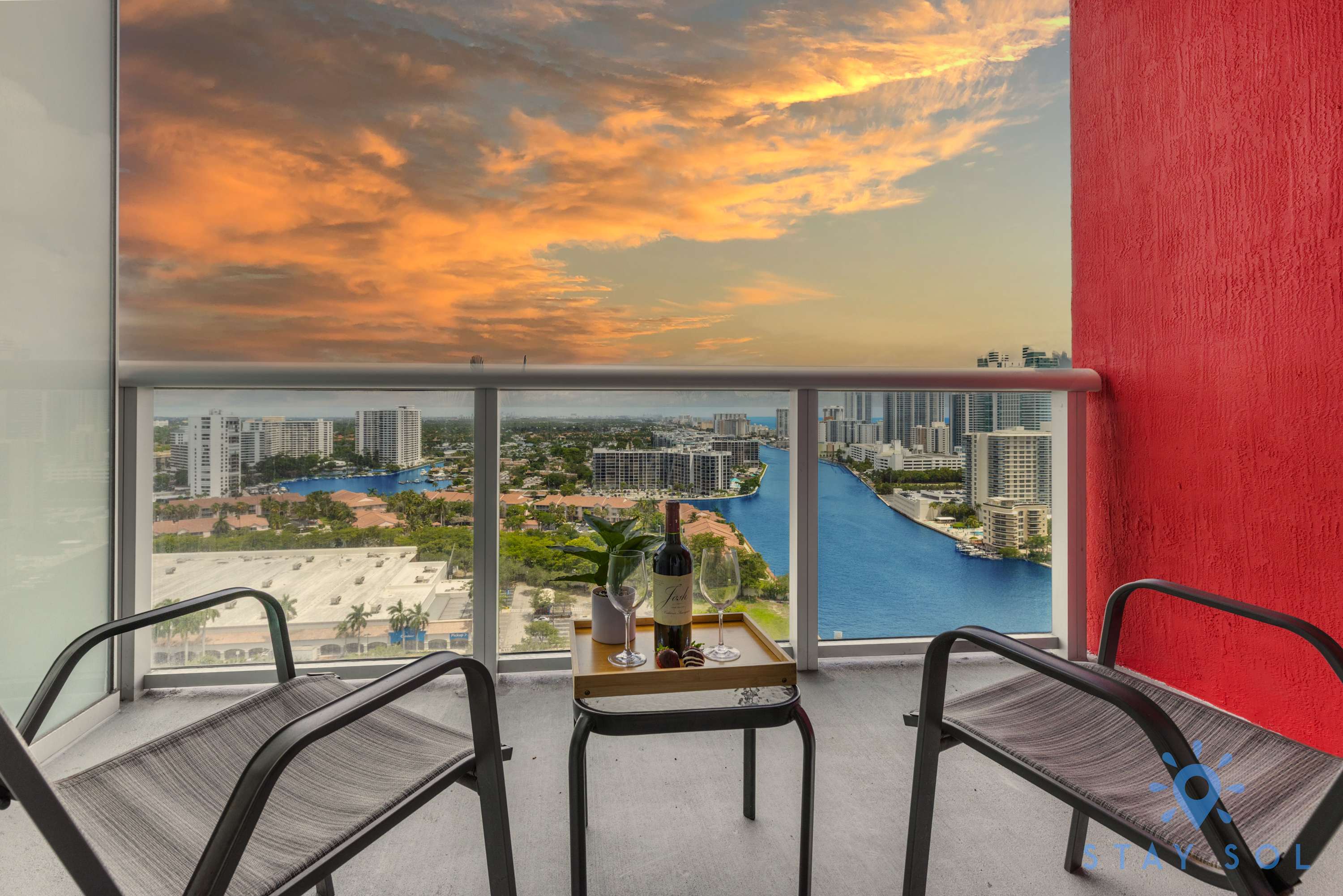 Studio Horizon Views | Pool Access — Hallandale Beach, FL — vacation rental