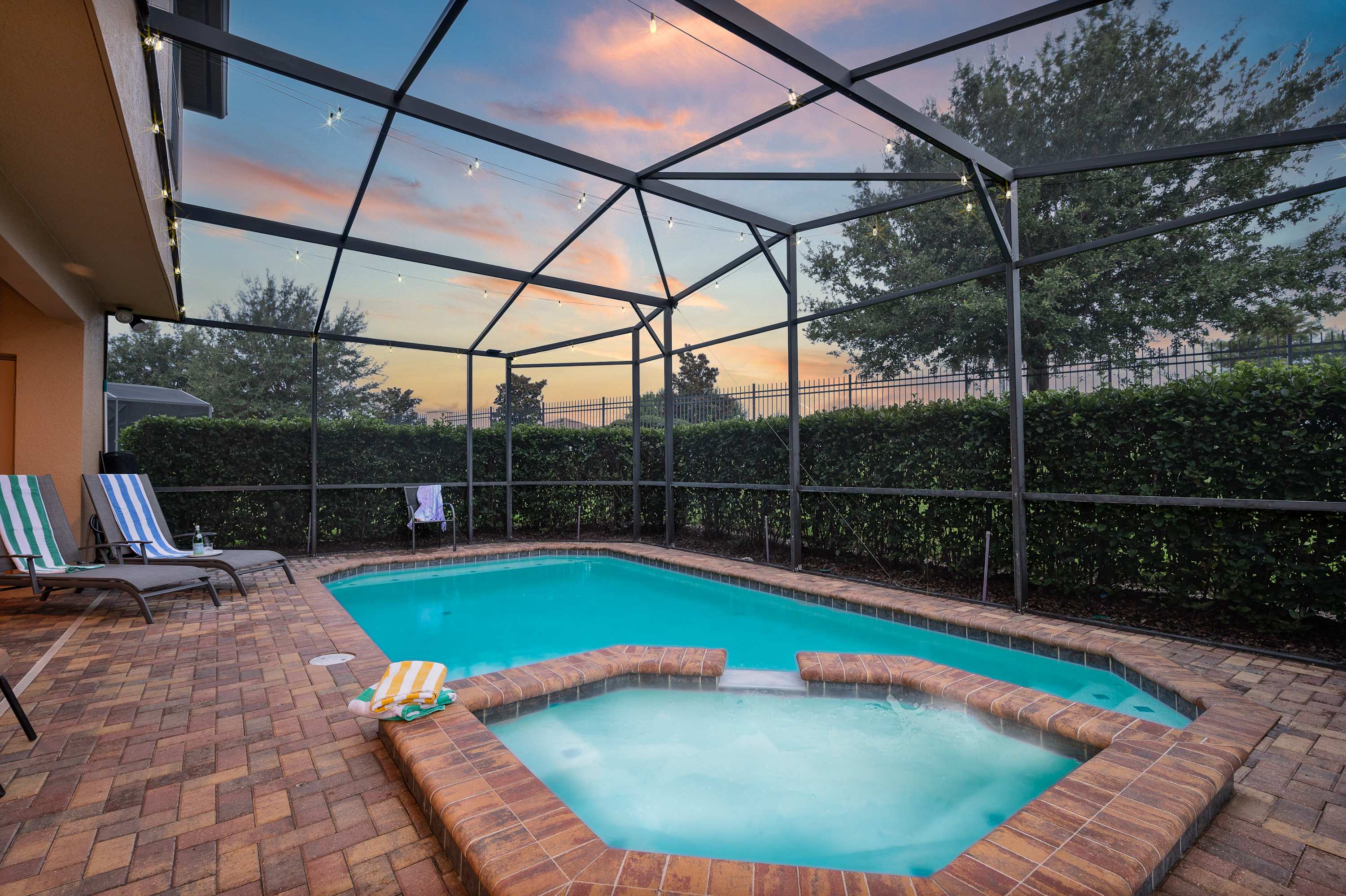 Heated Pool, Game Room, 9MI Disney! FREE Resort