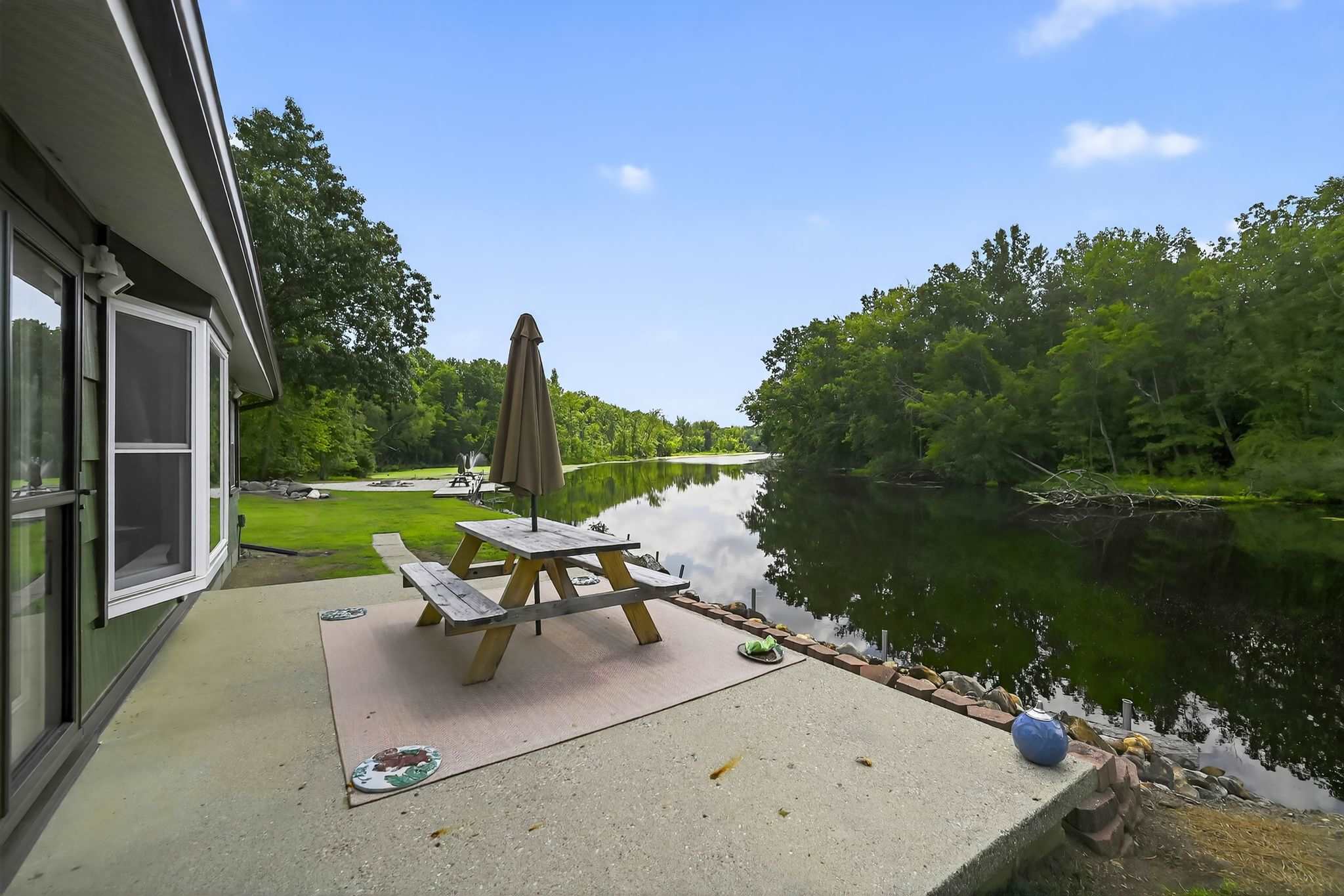 The Grand Riverhouse — Eaton Rapids, MI — vacation rental