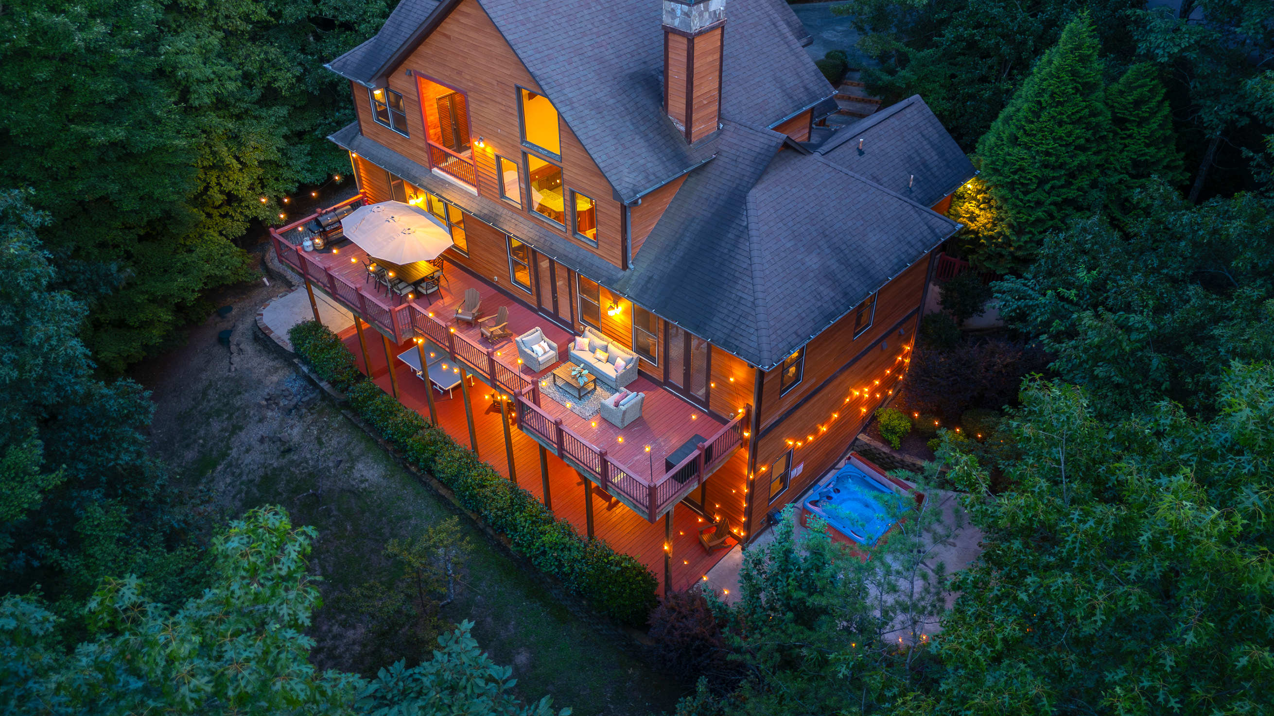 Golden Ridge Lodge - Hot Tub - Games - Mtn Views — Helen, GA — vacation rental