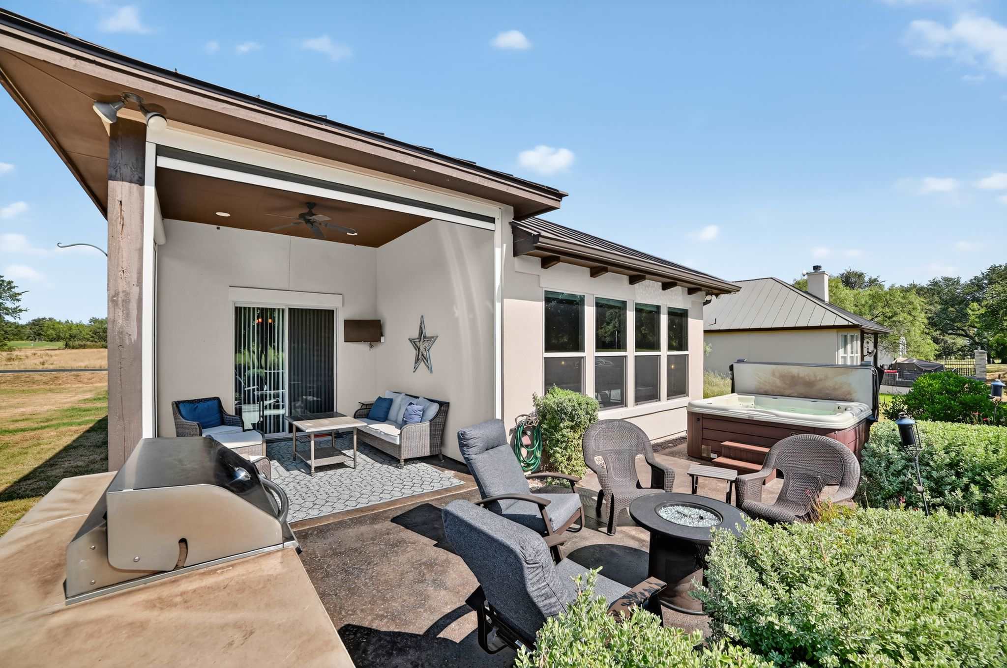 Cozy Getaway w/ Hot Tub & Game Room — Horseshoe Bay, TX — vacation rental