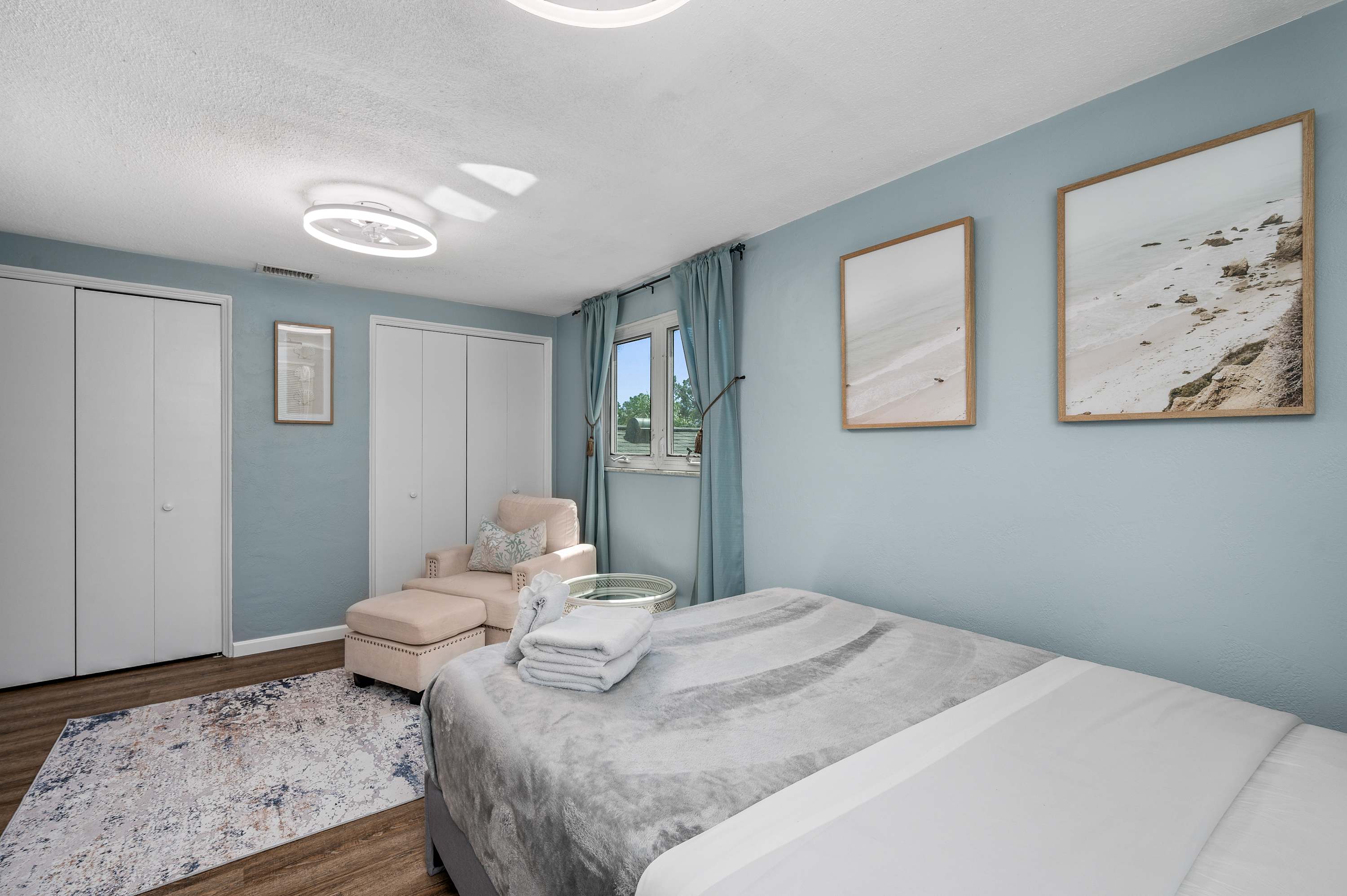 Pool, Putting Green, Outdoor Oasis, 3Mi to Beach