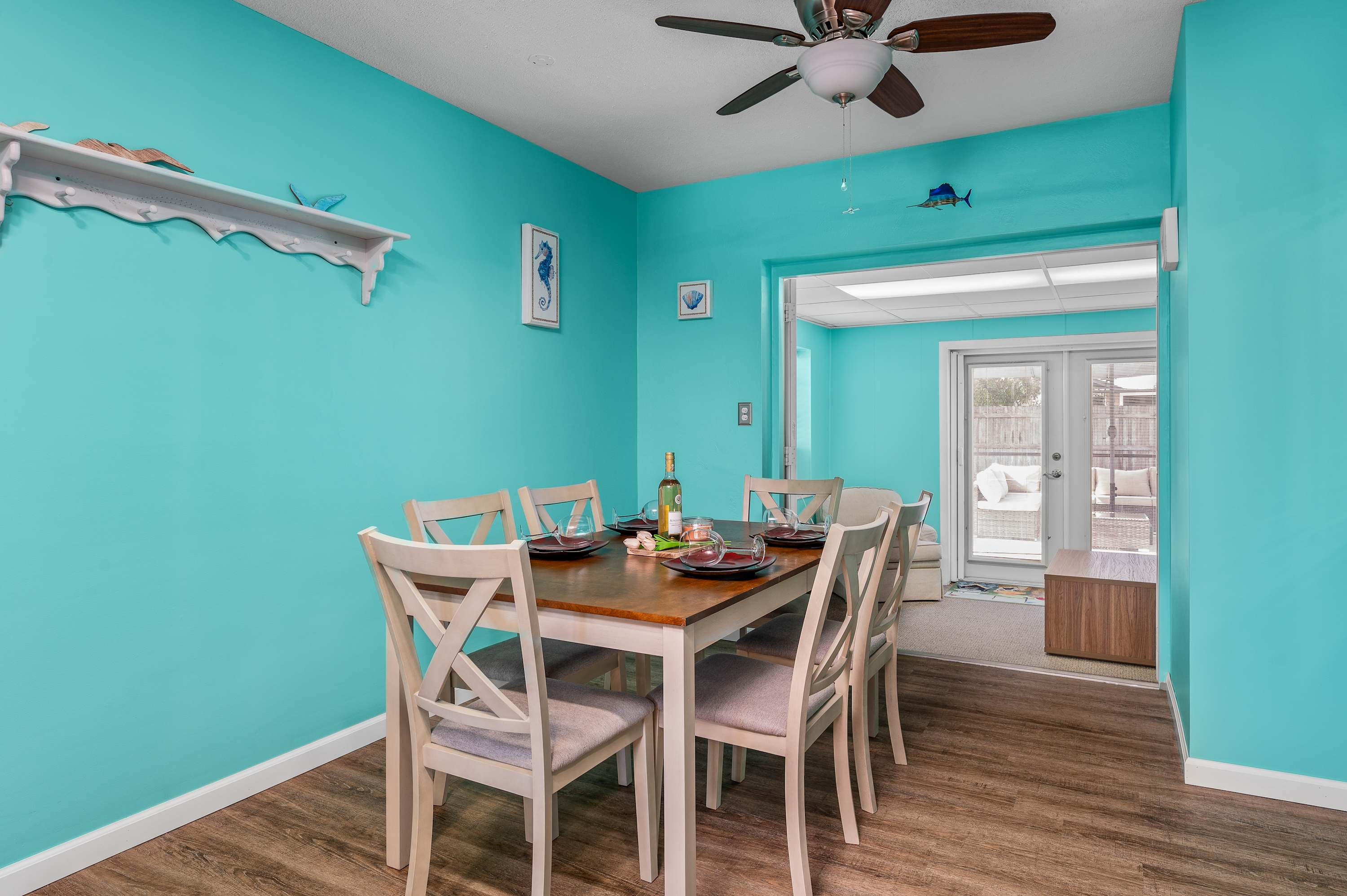 Pool, Putting Green, Outdoor Oasis, 3Mi to Beach