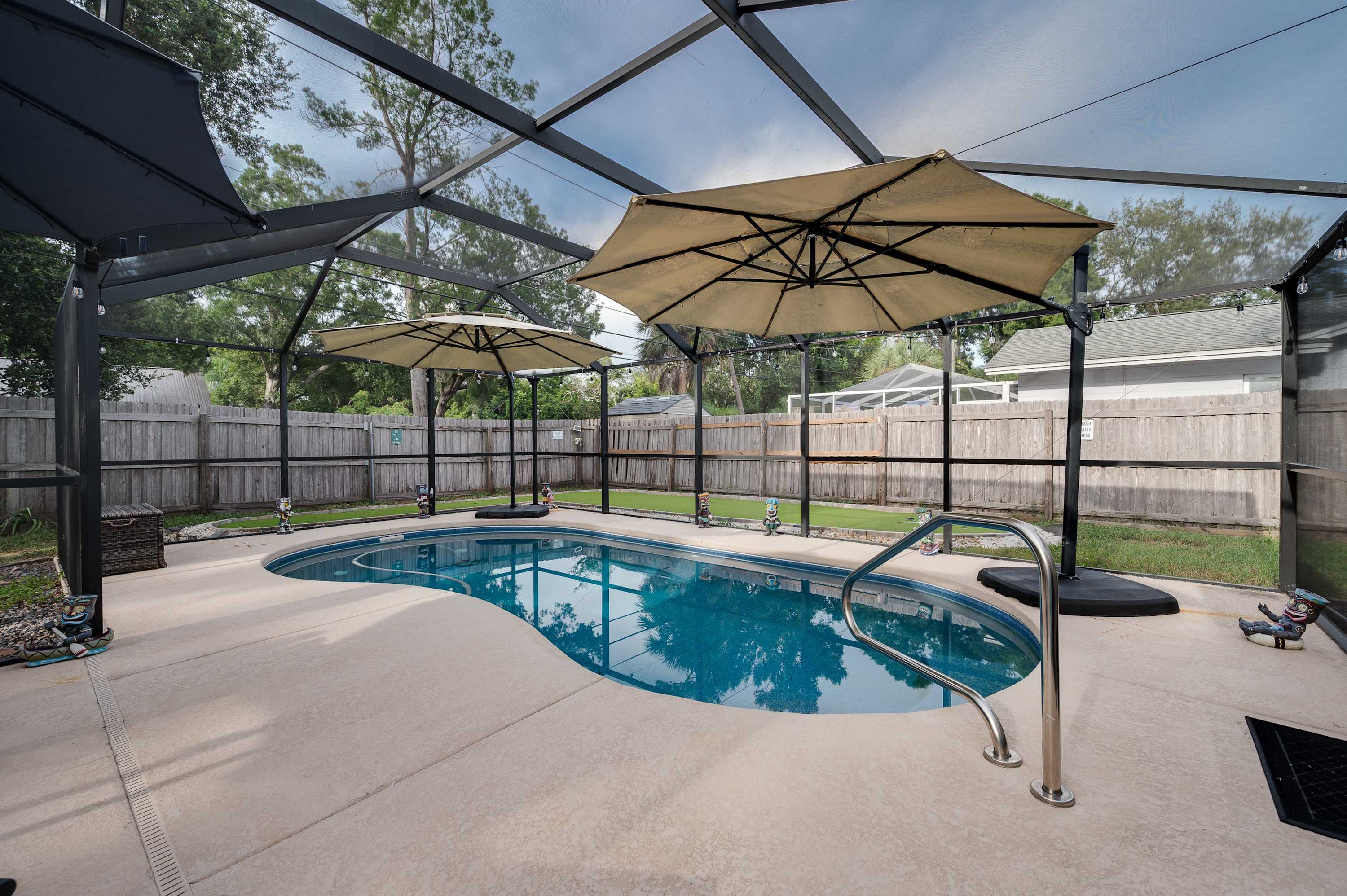 Pool, Putting Green, Outdoor Oasis, 3Mi to Beach