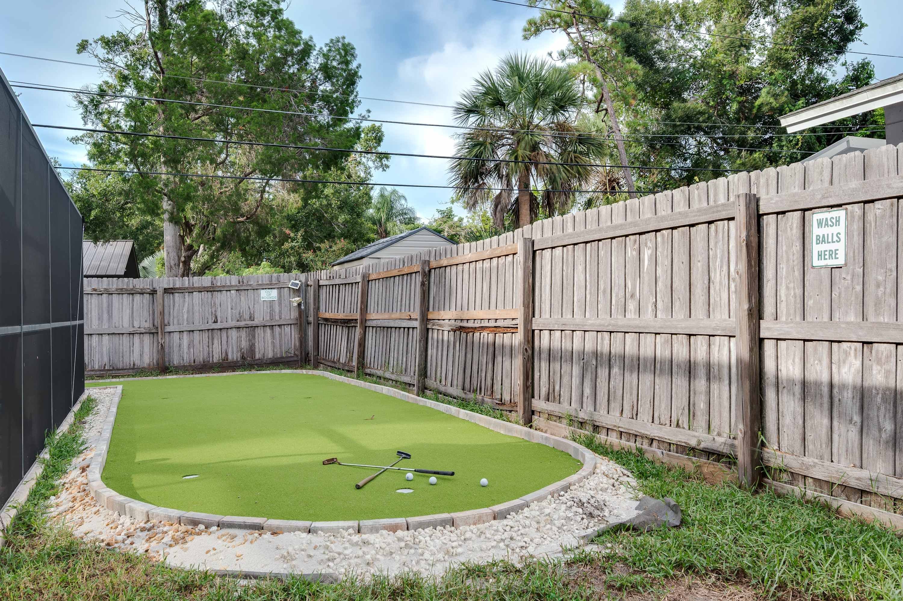 Pool, Putting Green, Outdoor Oasis, 3Mi to Beach