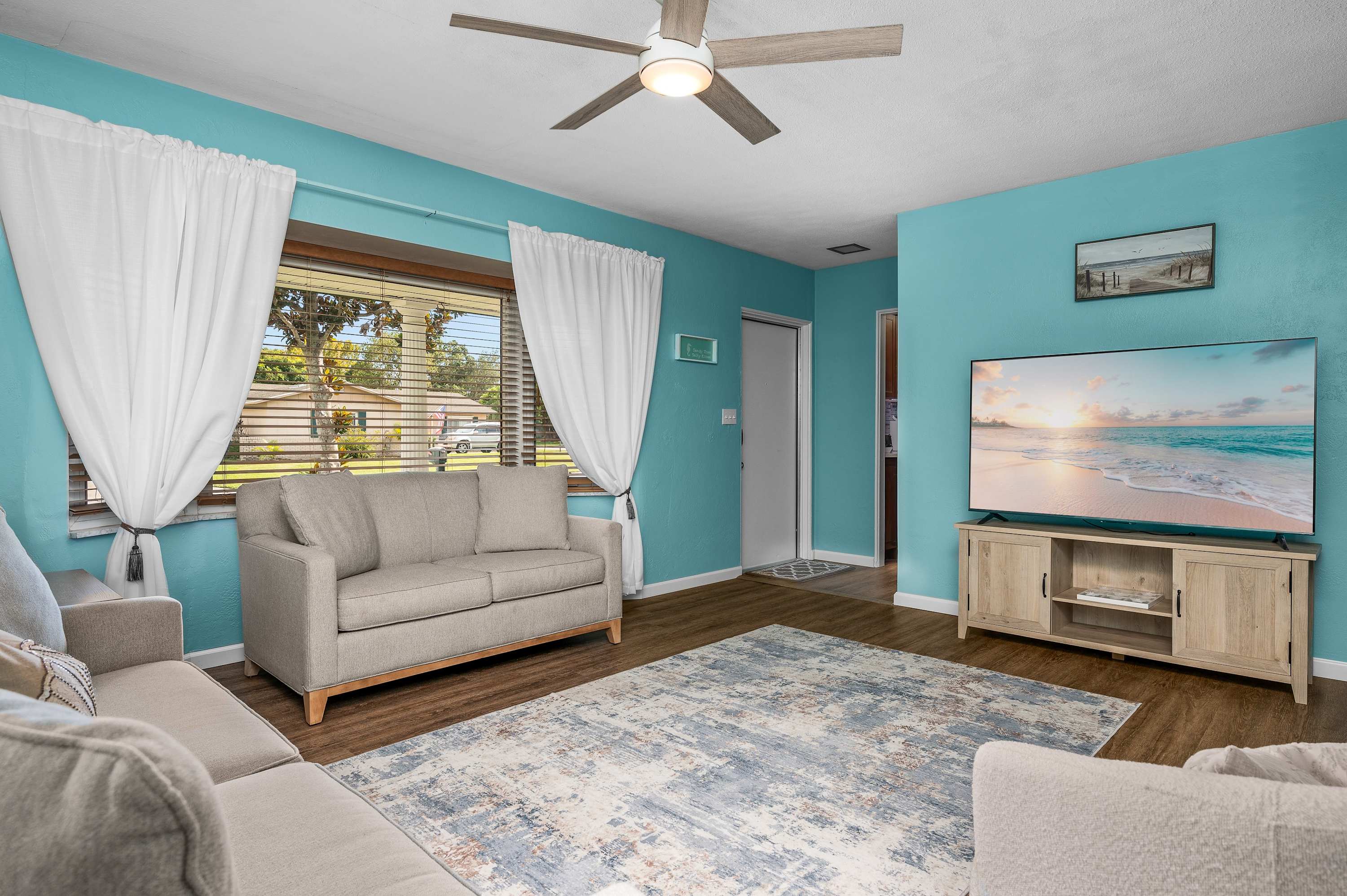 Pool, Putting Green, Outdoor Oasis, 3Mi to Beach