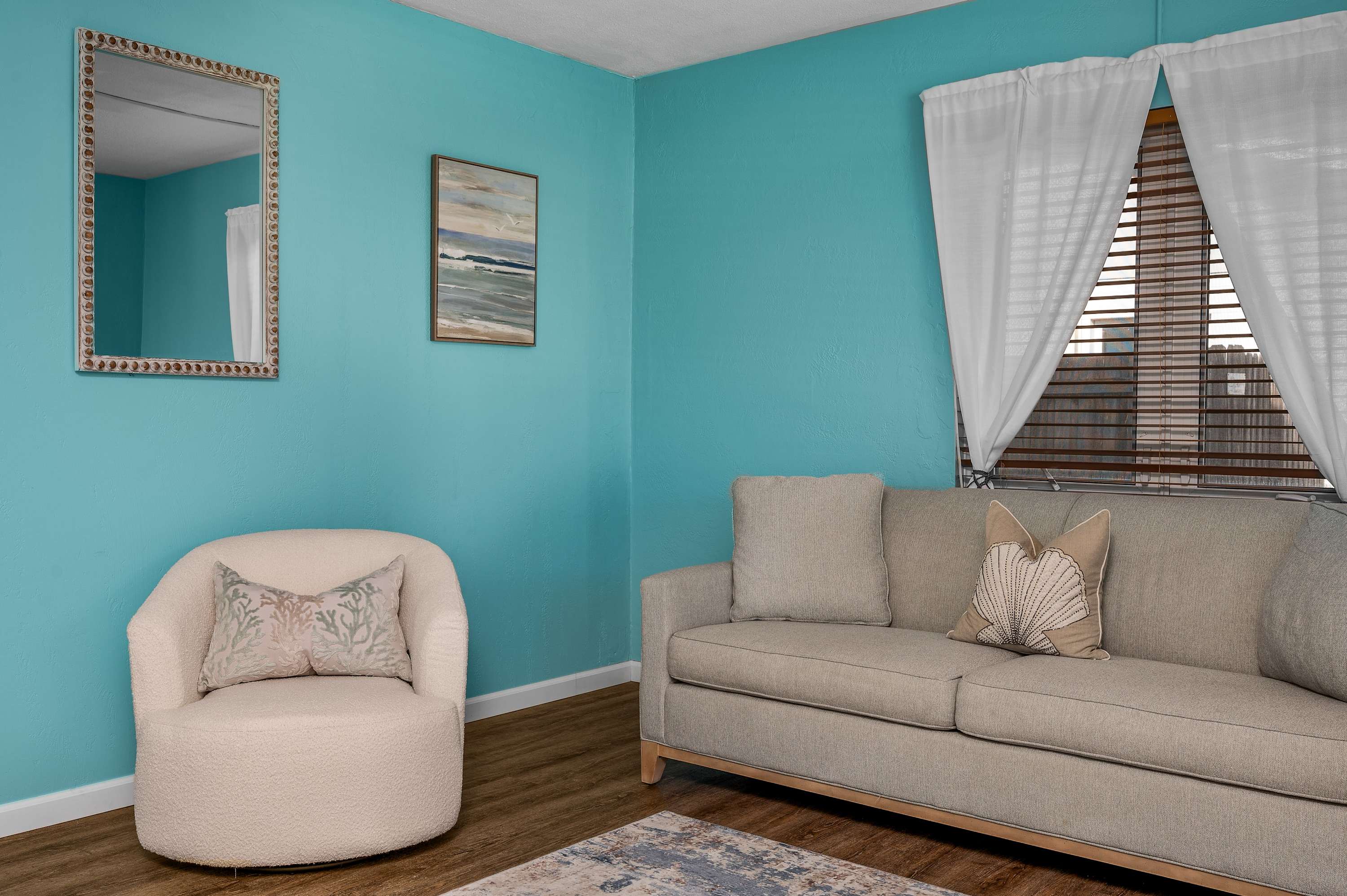 Pool, Putting Green, Outdoor Oasis, 3Mi to Beach