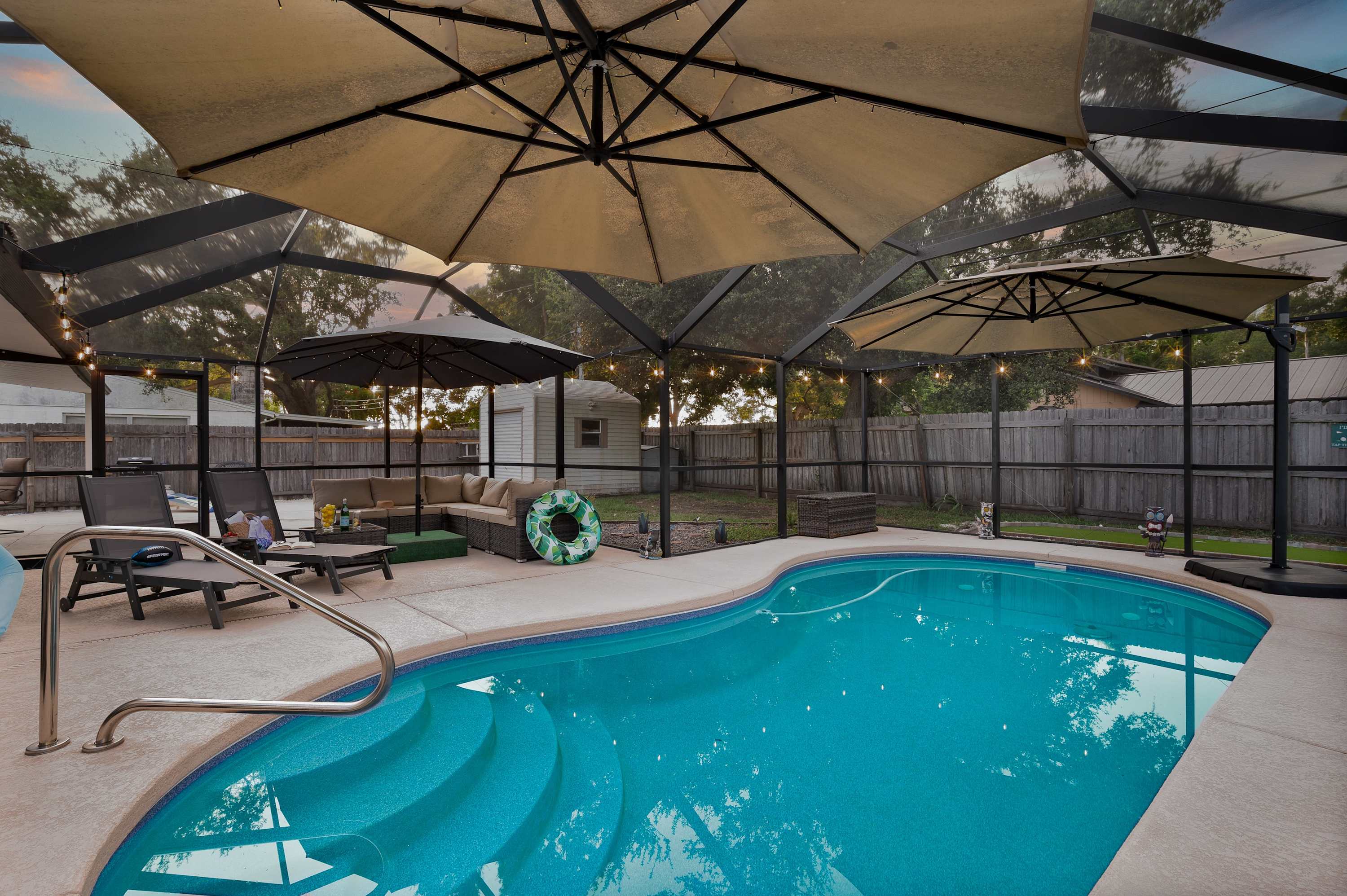 Pool, Putting Green, Outdoor Oasis, 3Mi to Beach