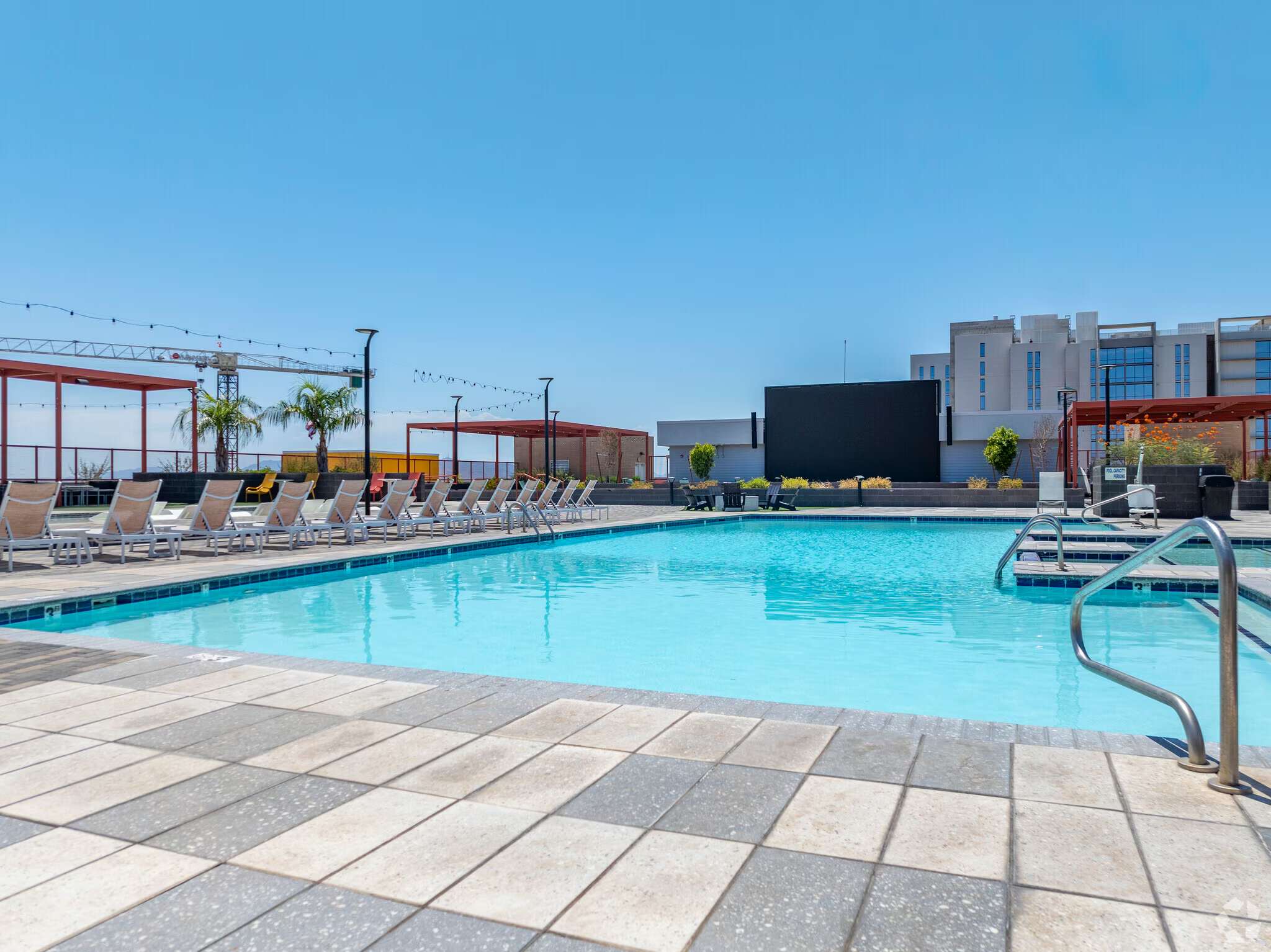 Sparkling Pool And State-of-the-art Gym - Chic Urban Oasis - Tempe, AZ