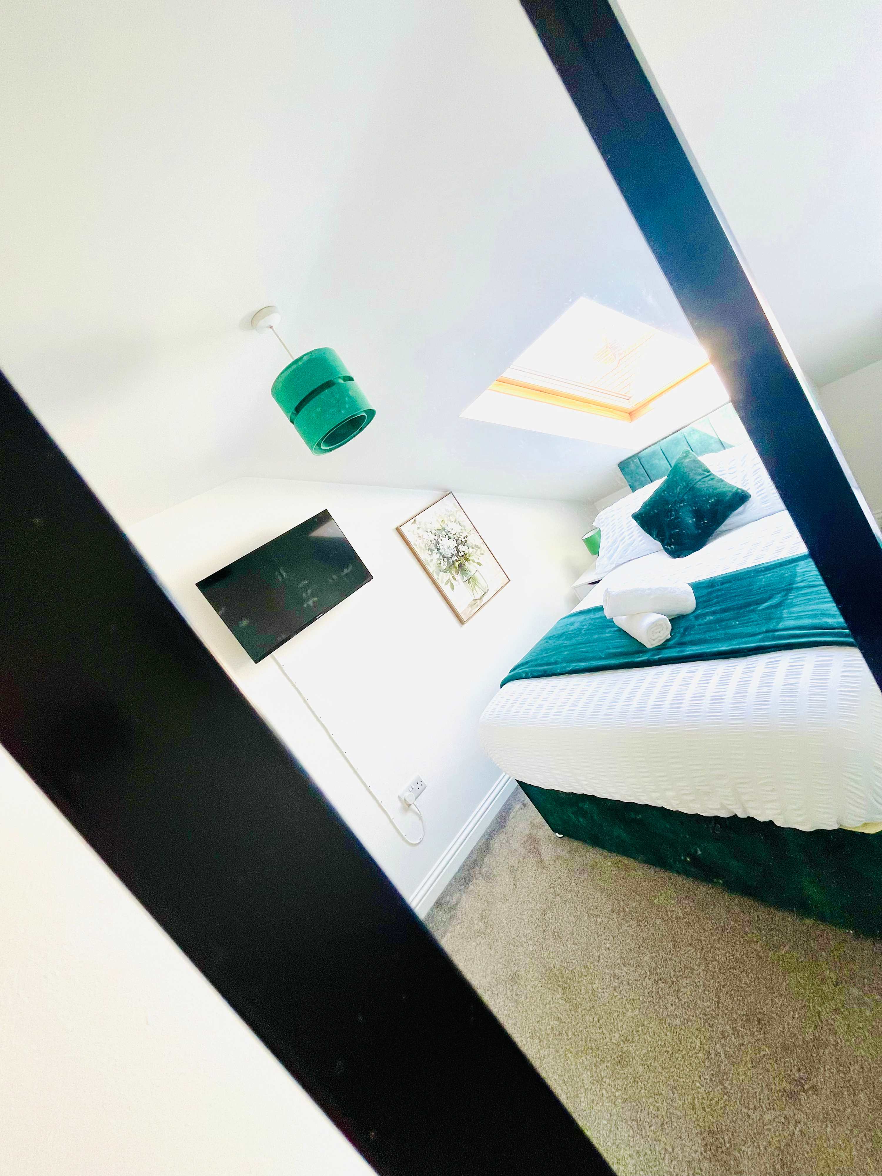 View Cosy Portsmouth House: Free Parking & Kitchen in Cleveland Road 35 PO5 1SF Cosy Portsmouth House: Free Parking & Kitchen in Cleveland Road 35 PO5 1SF - Property image 9 - VivreStays