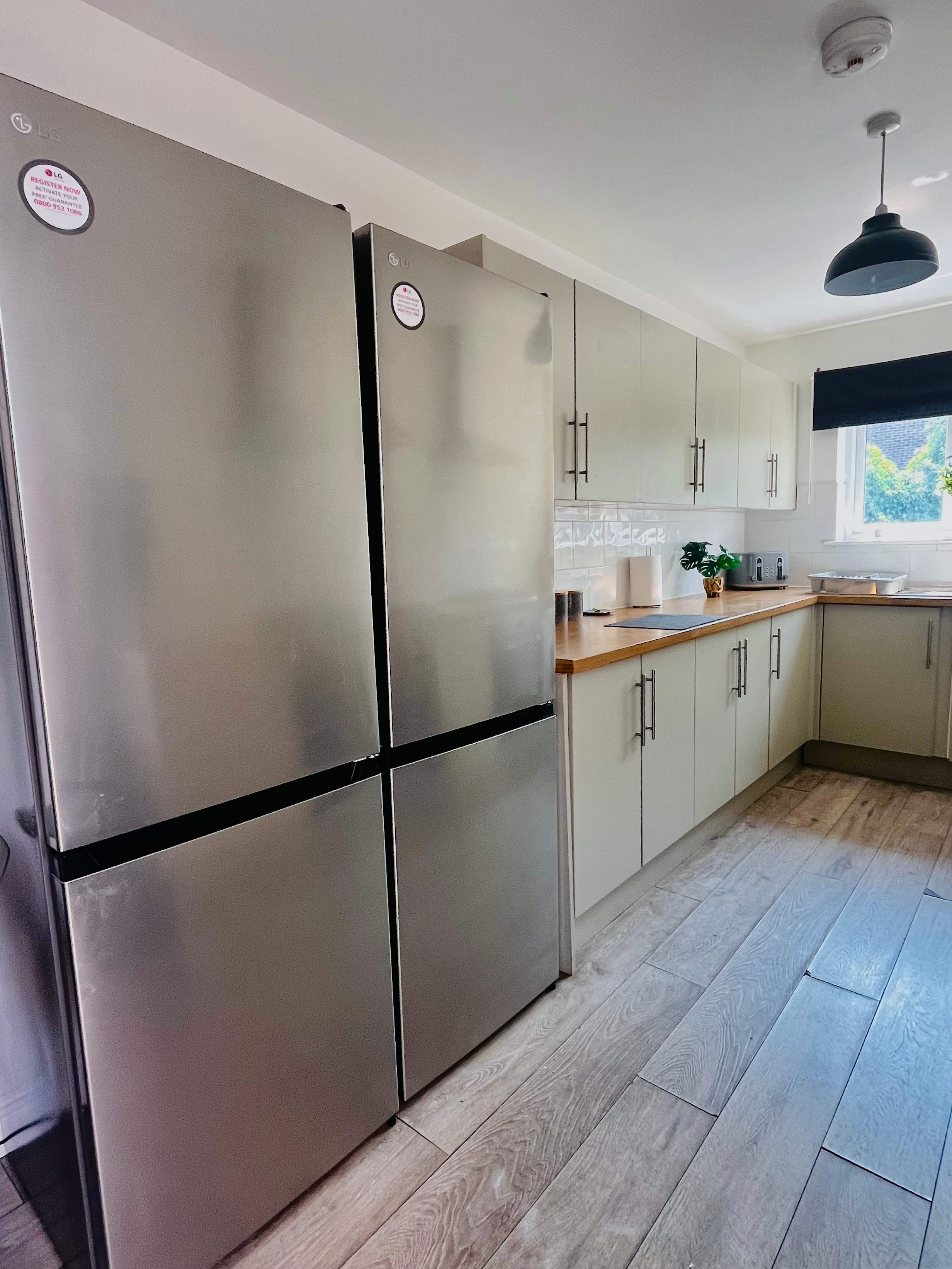Cozy Portsmouth House: Garden, Kitchen & Free Parking in Cleveland Road 35 PO5 1SF - Property image 16 - VivreStays