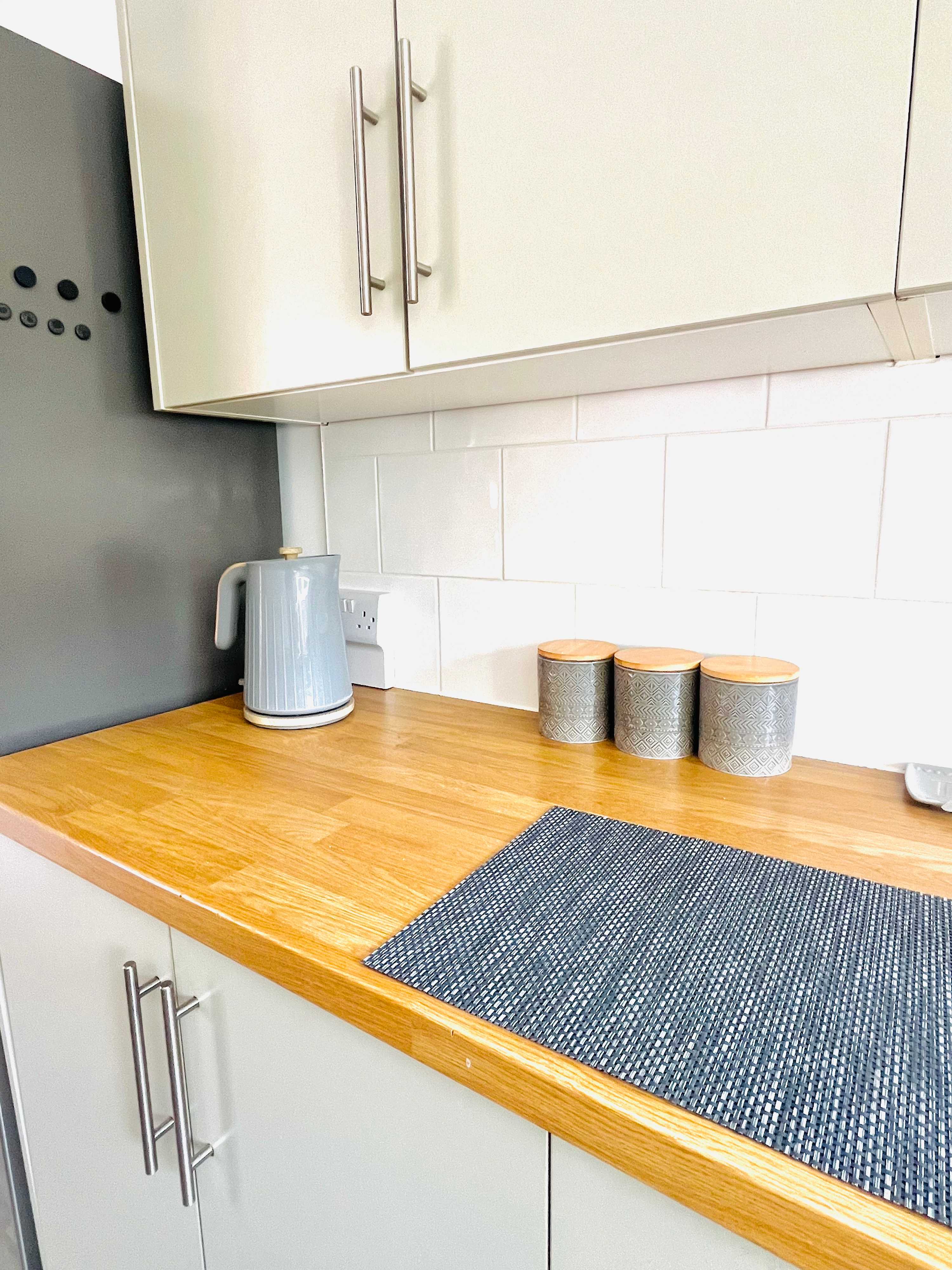Cozy Portsmouth House: Garden, Kitchen & Free Parking in Cleveland Road 35 PO5 1SF - Property image 20 - VivreStays