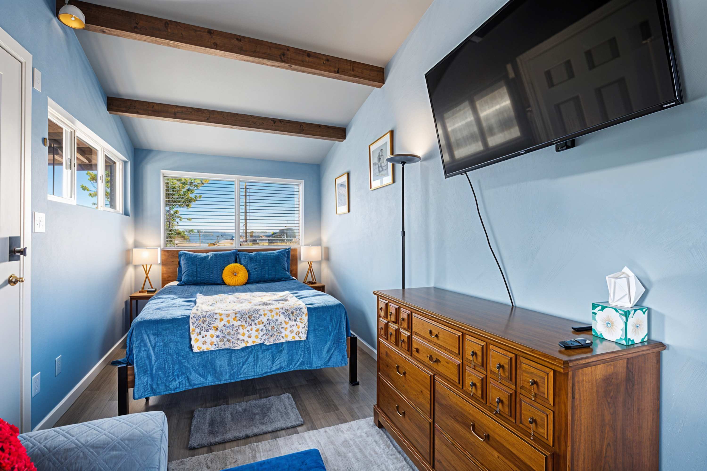 Bed area with western view over bay.