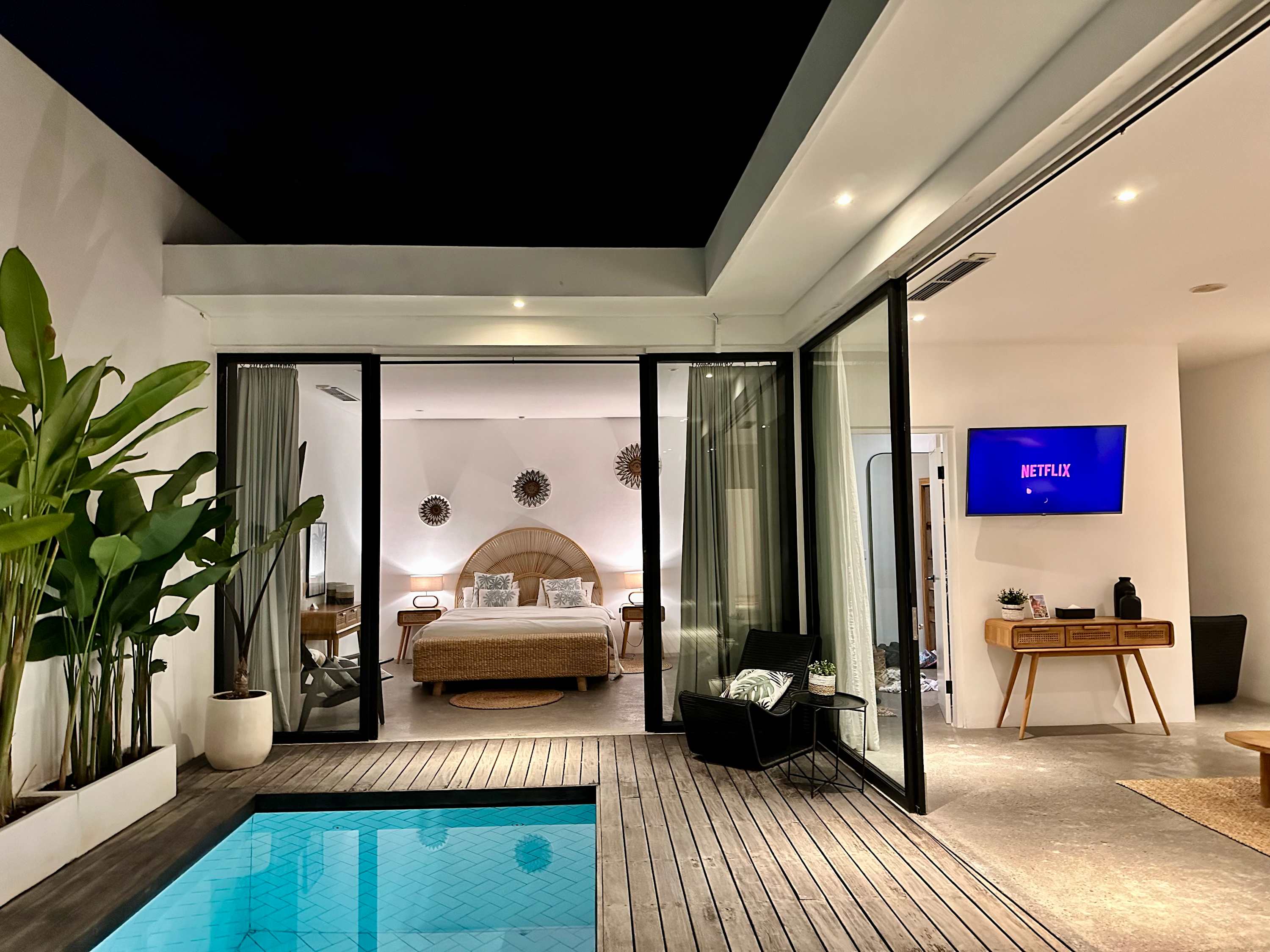 1BR Private Pool Villa in Canggu - Quiet & Central — Canggu, Bali — vacation rental