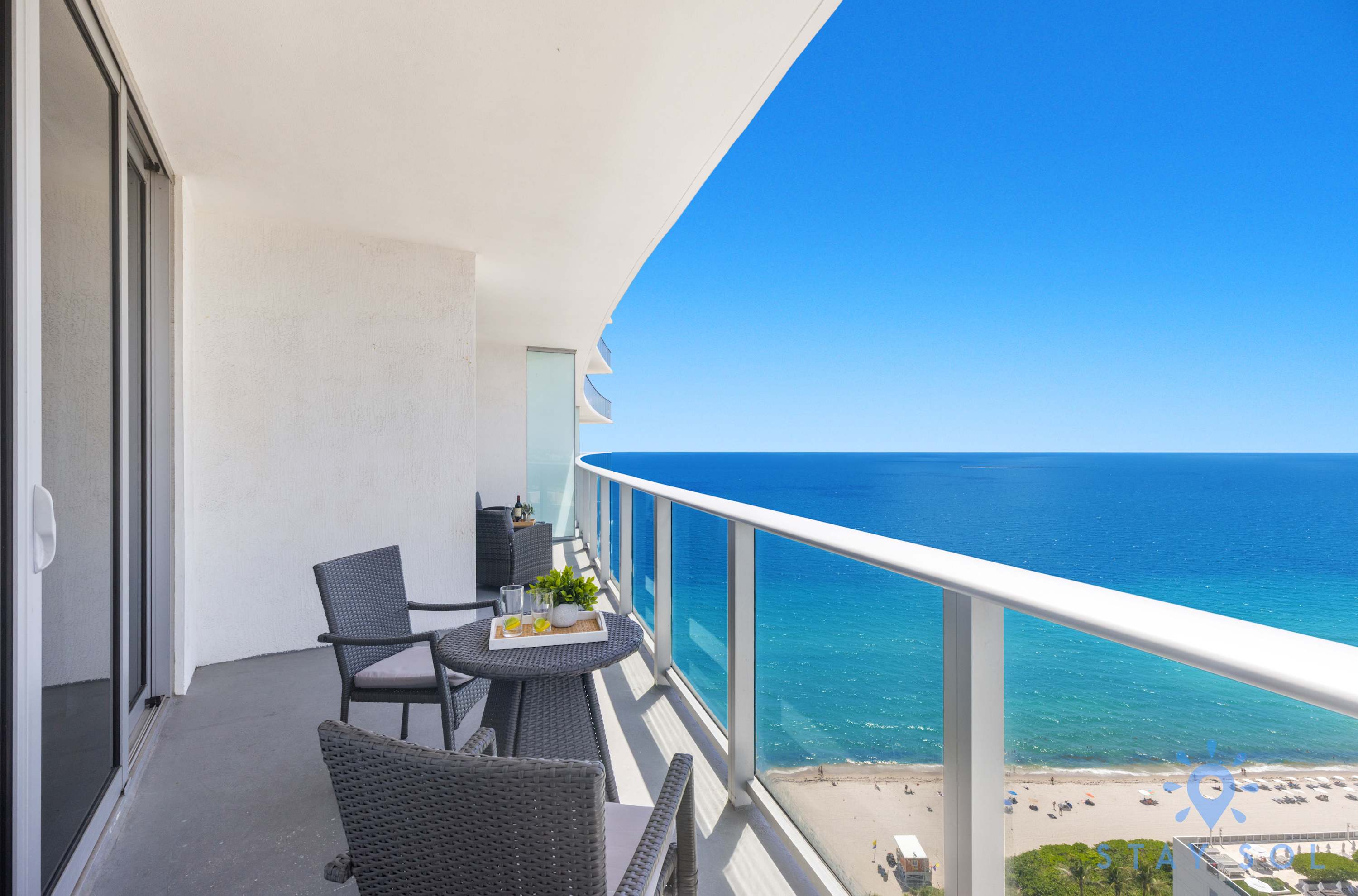 Insane Ocean View Balcony - Beachfront Condo+ Pool