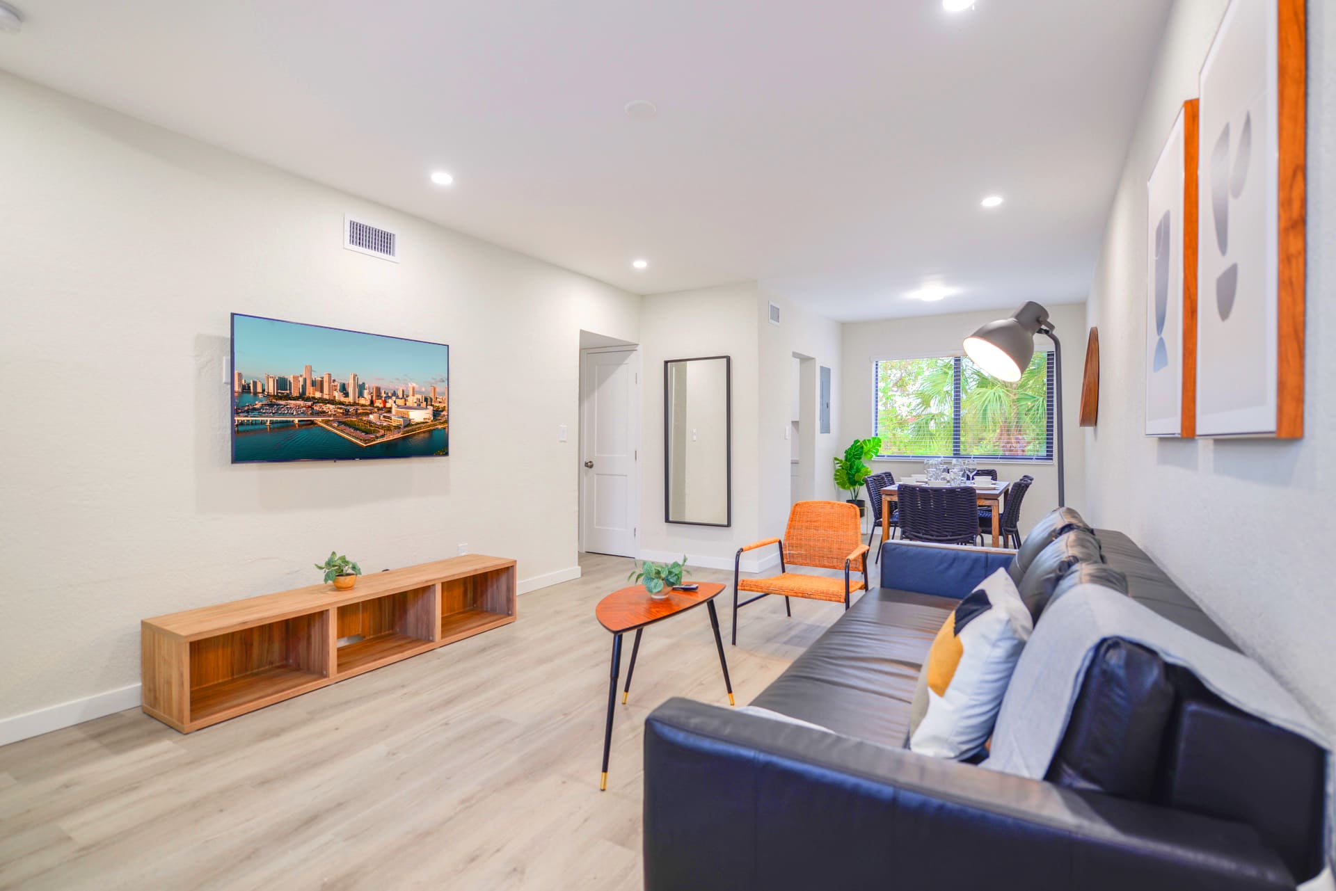 Prime Location Apartment At Calle Ocho - Bahamas