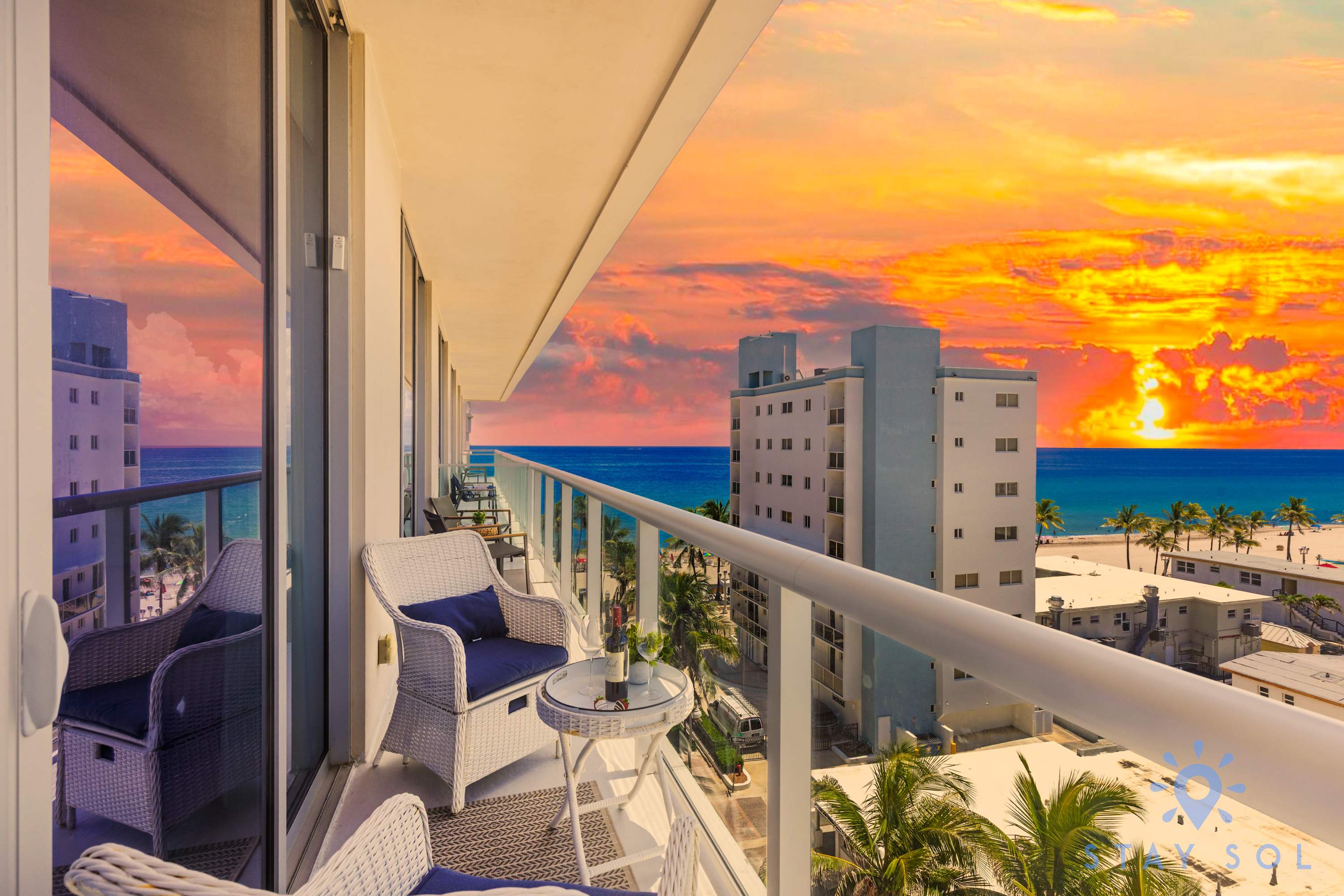 Top Floor Stylish Apt - Ocean View — Hollywood, FL — vacation rental