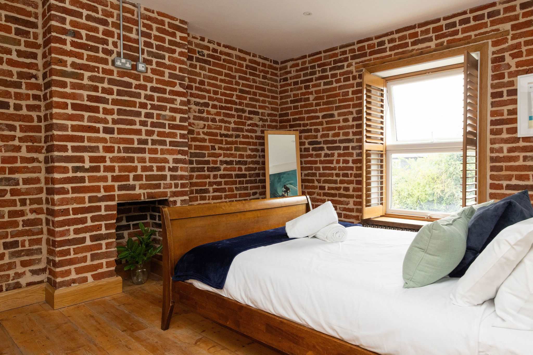 Bedroom 3- Your are sure to have a good nights rest in this comfy cozy bed!