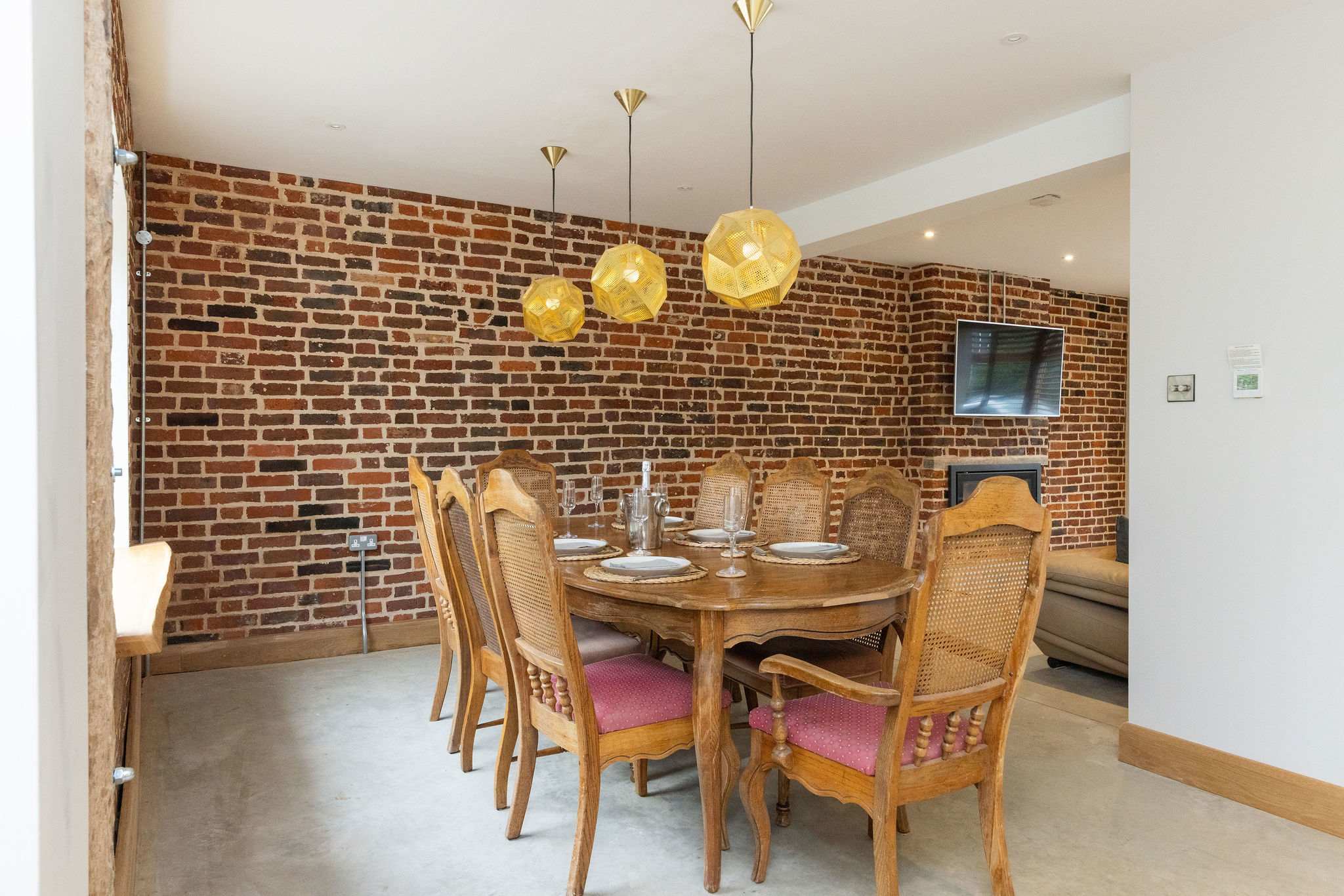 The dining table seats 8 guests, so you can all enjoy meal times together.