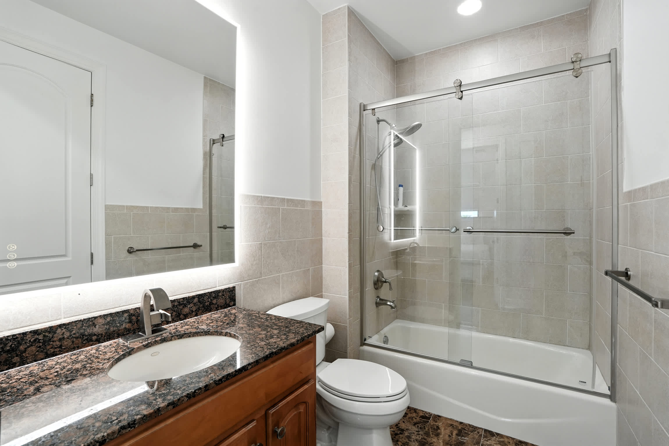 Spacious Luxury Waterfront Retreat with Pool Spa | Photo 39