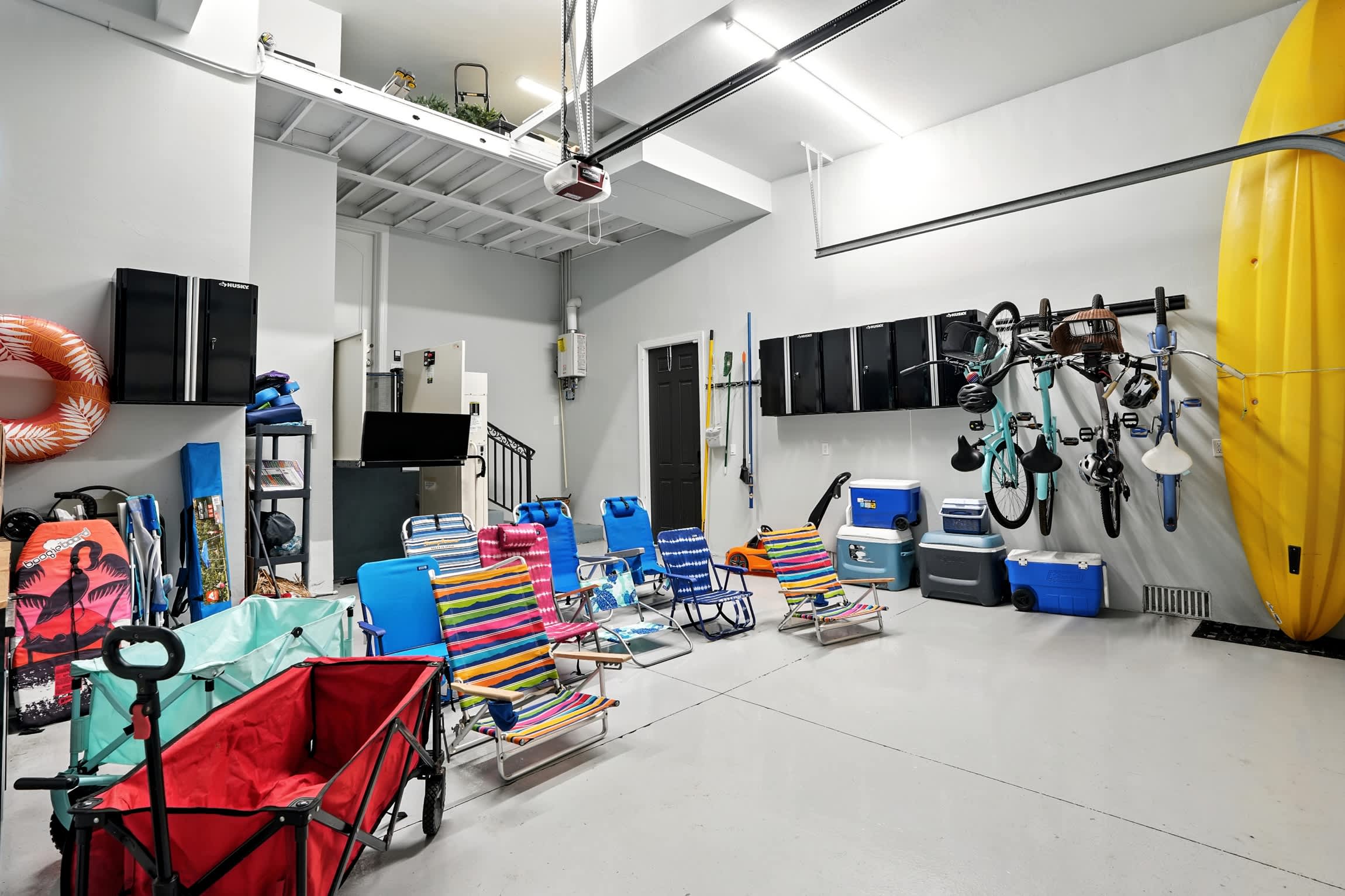 Spacious Luxury Waterfront Retreat with Pool Spa | Photo 66