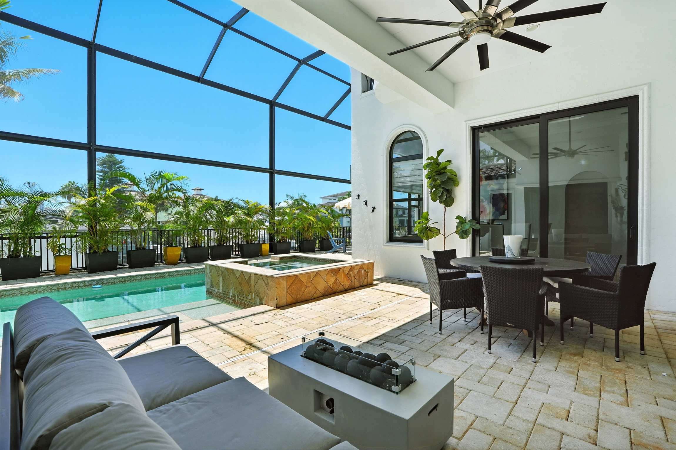 Spacious Luxury Waterfront Retreat with Pool Spa | Photo 59