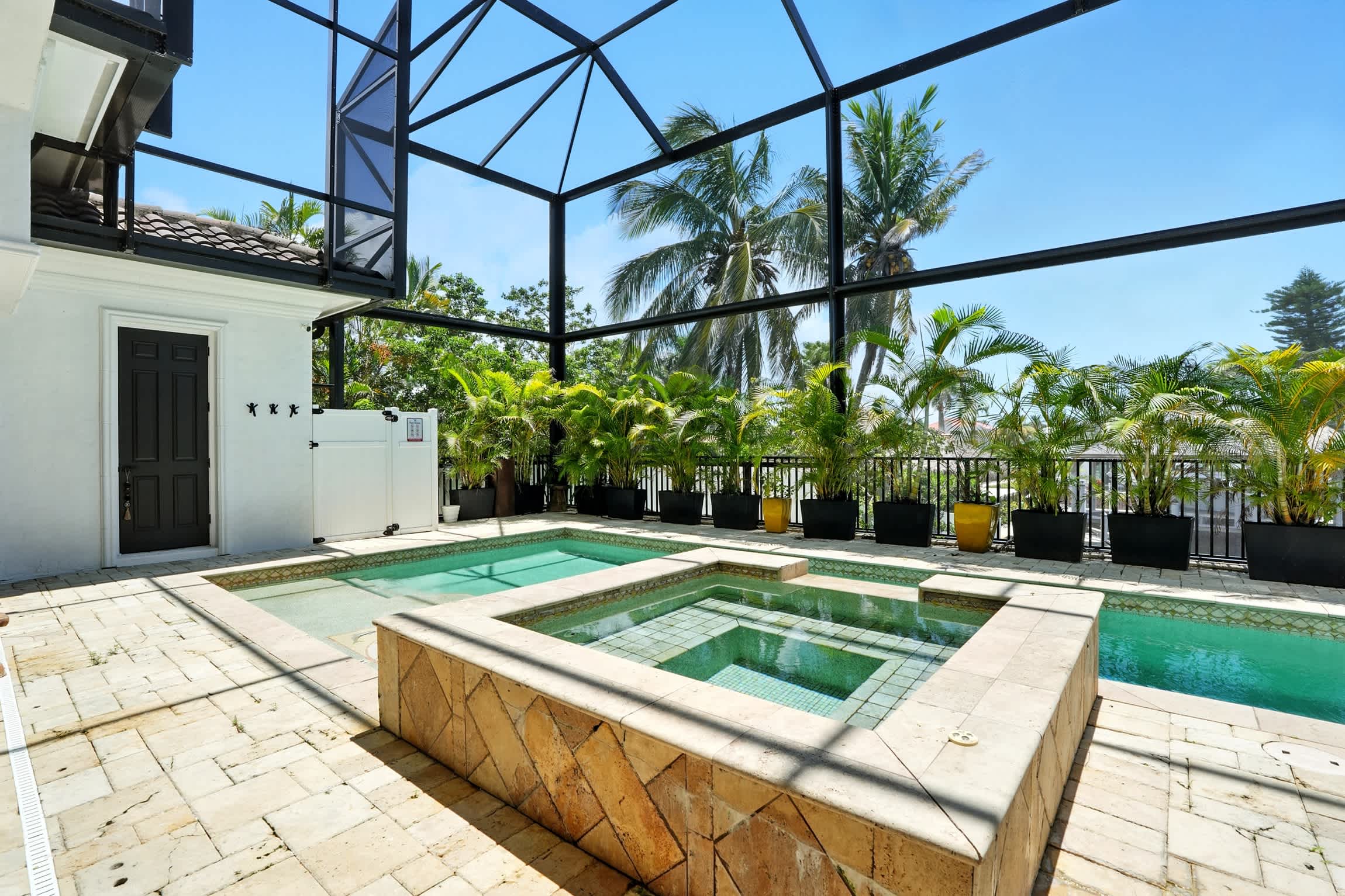 Spacious Luxury Waterfront Retreat with Pool Spa | Photo 52