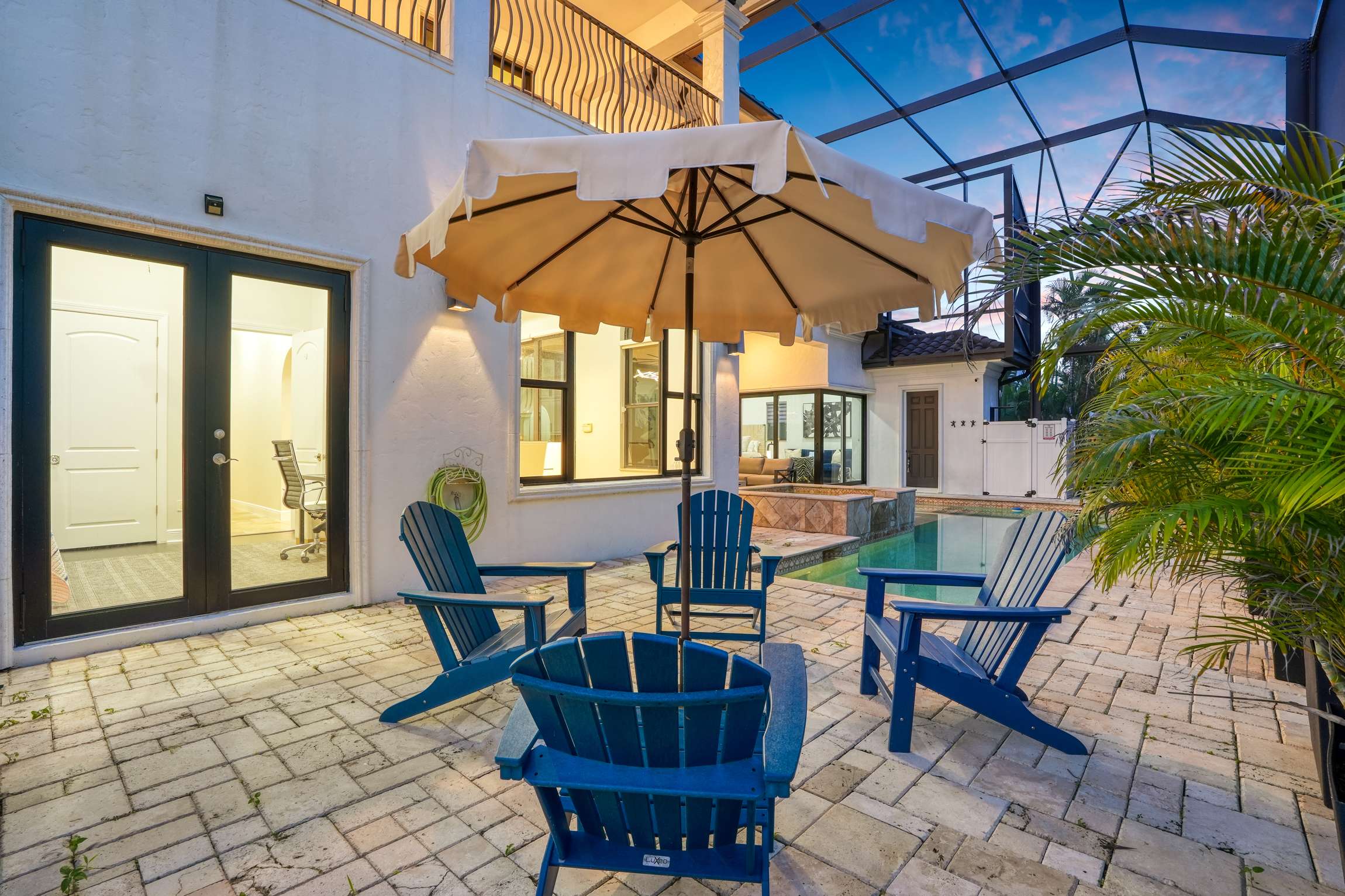 Spacious Luxury Waterfront Retreat with Pool Spa | Photo 53