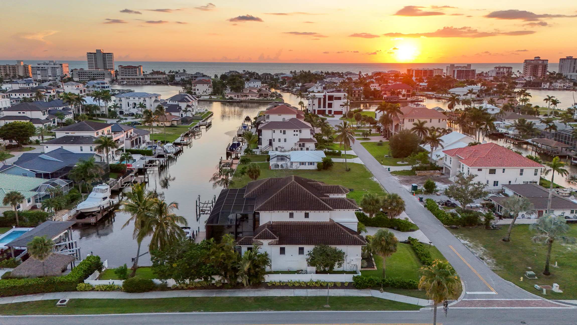 Spacious Luxury Waterfront Retreat with Pool Spa | Photo 67