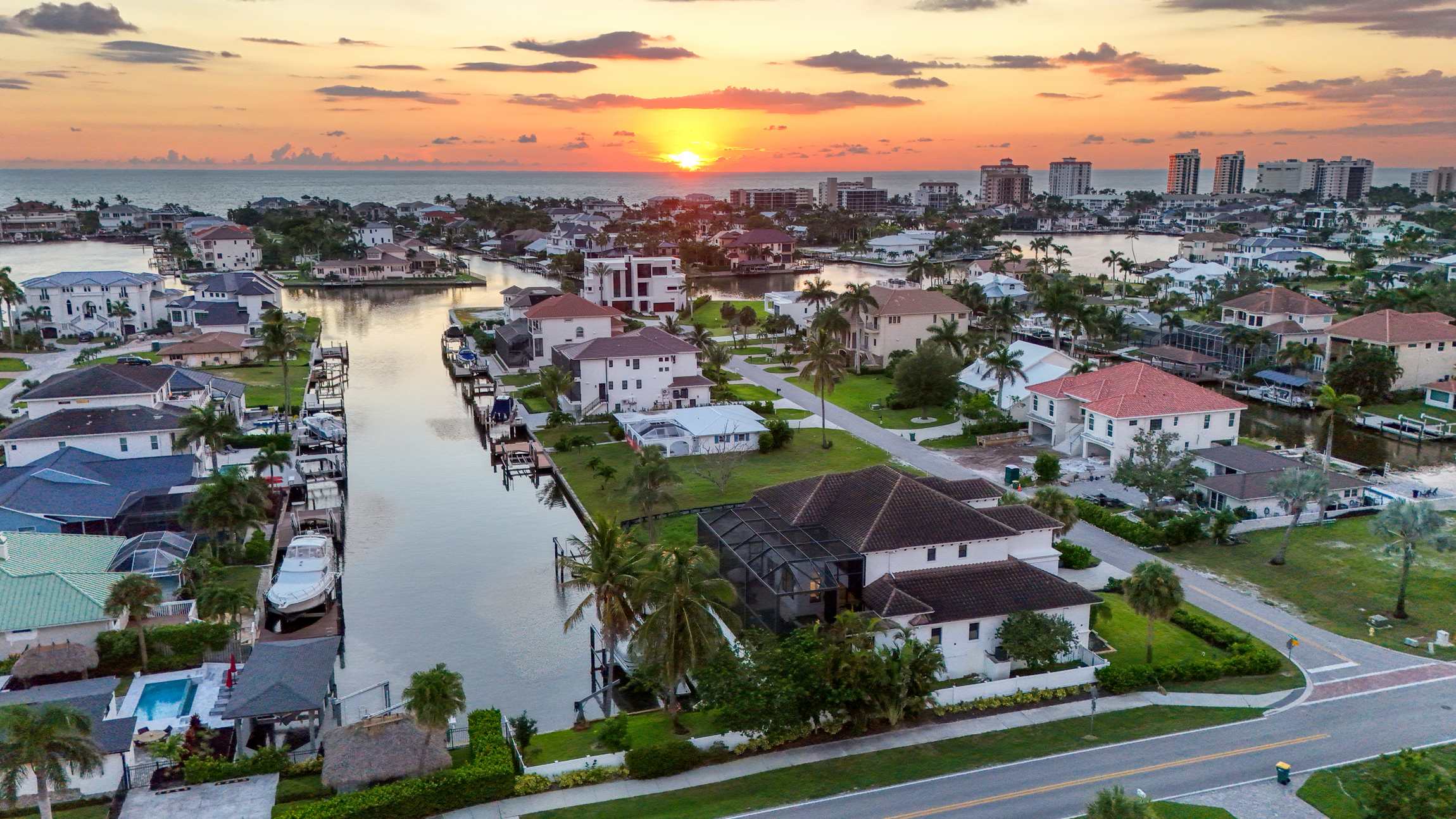 Spacious Luxury Waterfront Retreat with Pool Spa | Photo 73