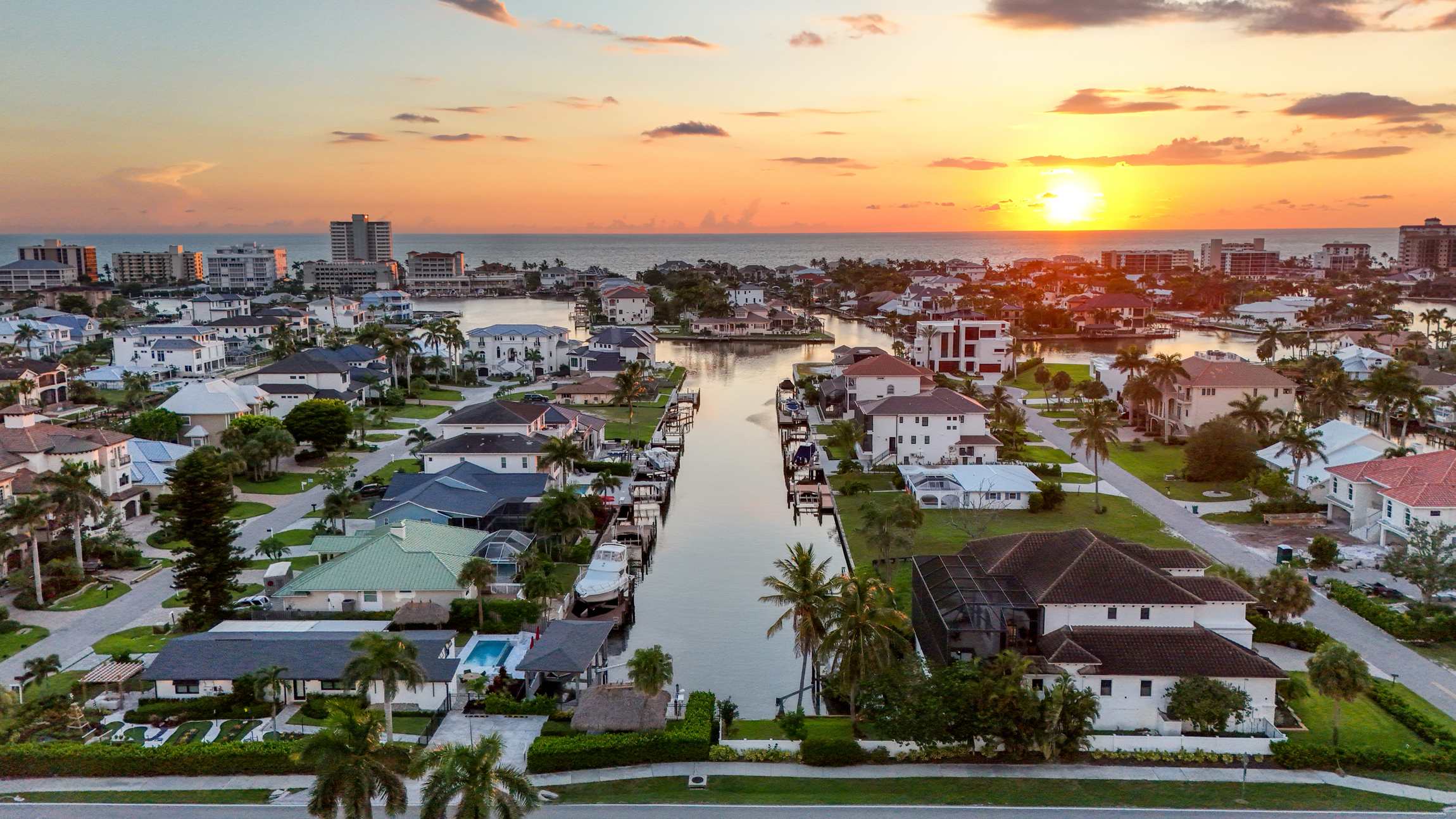 Spacious Luxury Waterfront Retreat with Pool Spa | Photo 74