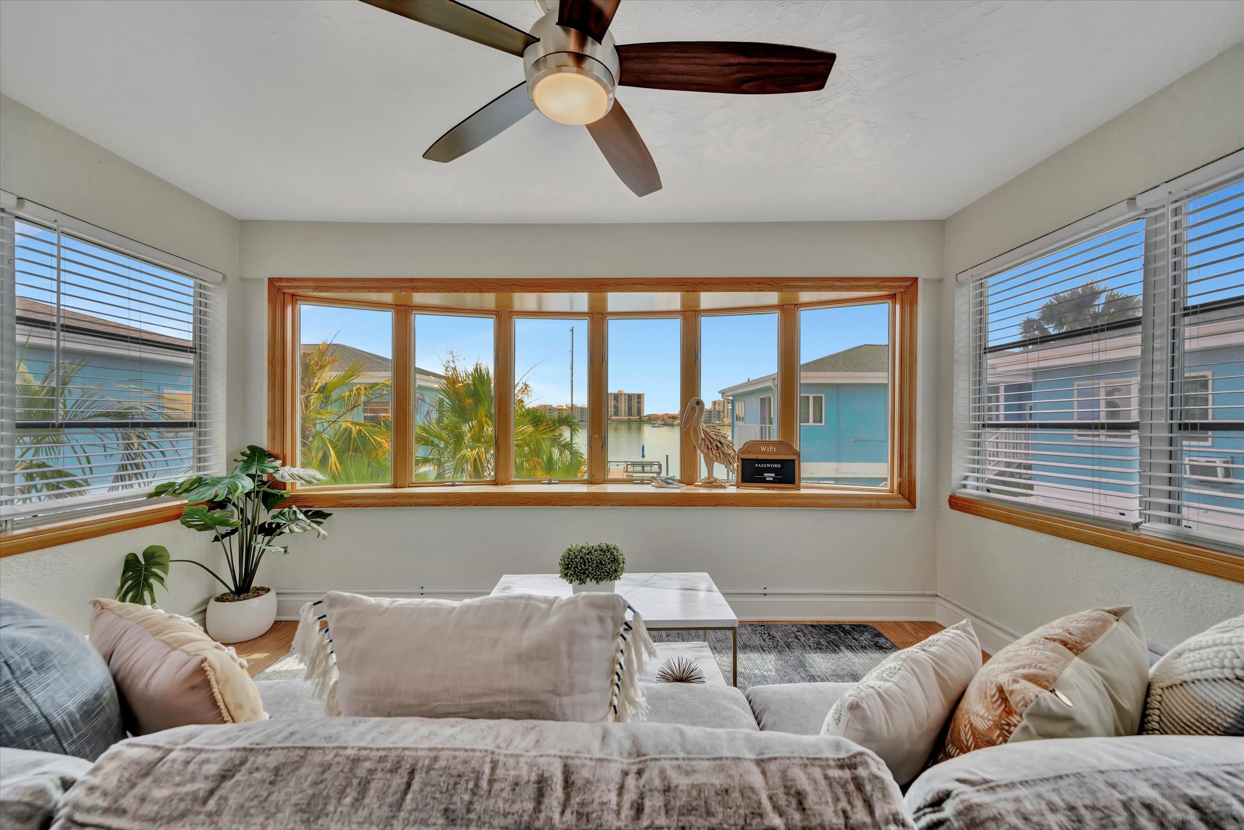 Heated Pool Resort Condo | Waterview 2 Bed Suite! β Clearwater, FL β vacation rental