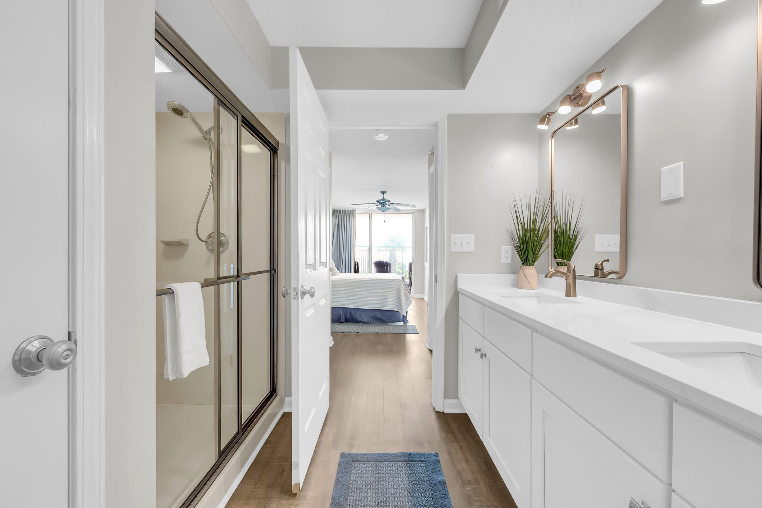 Oceanfront Luxury Top Location Lazy River Pool Grills