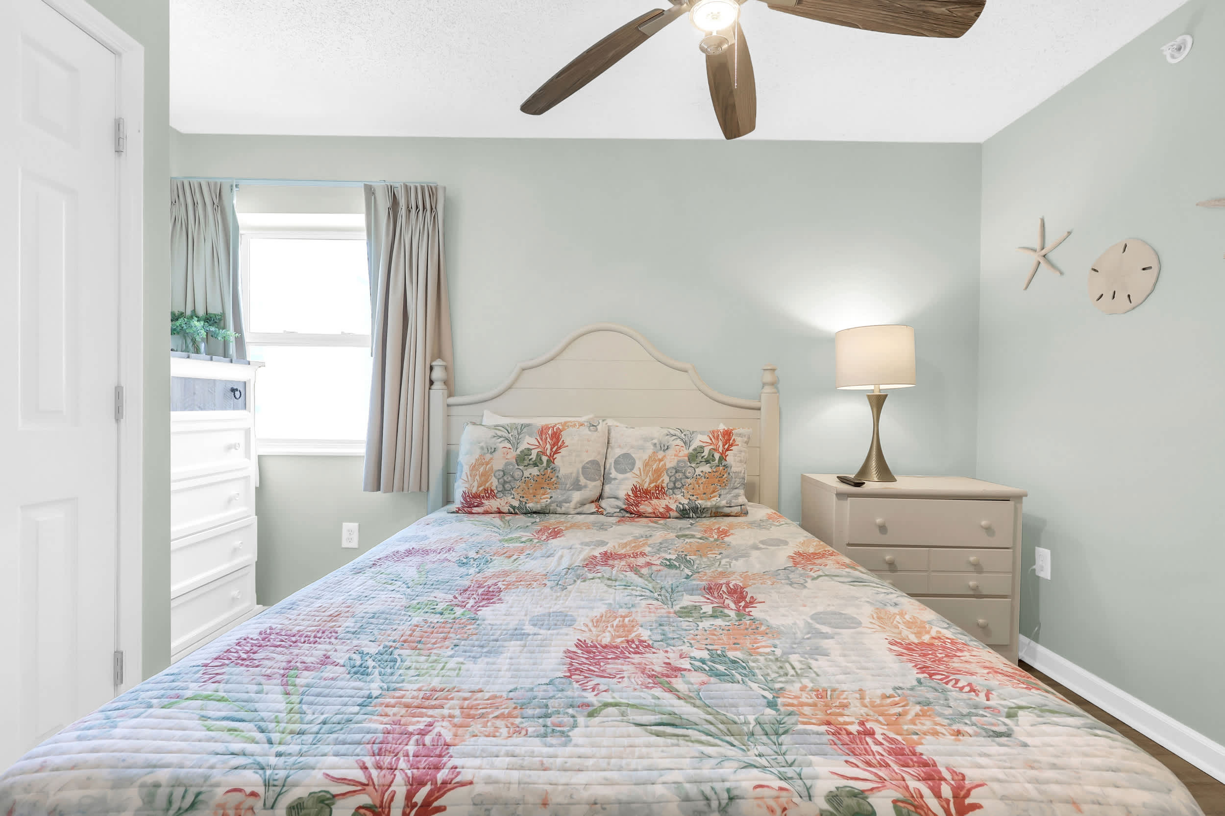 Oceanfront Luxury Top Location Lazy River Pool Grills