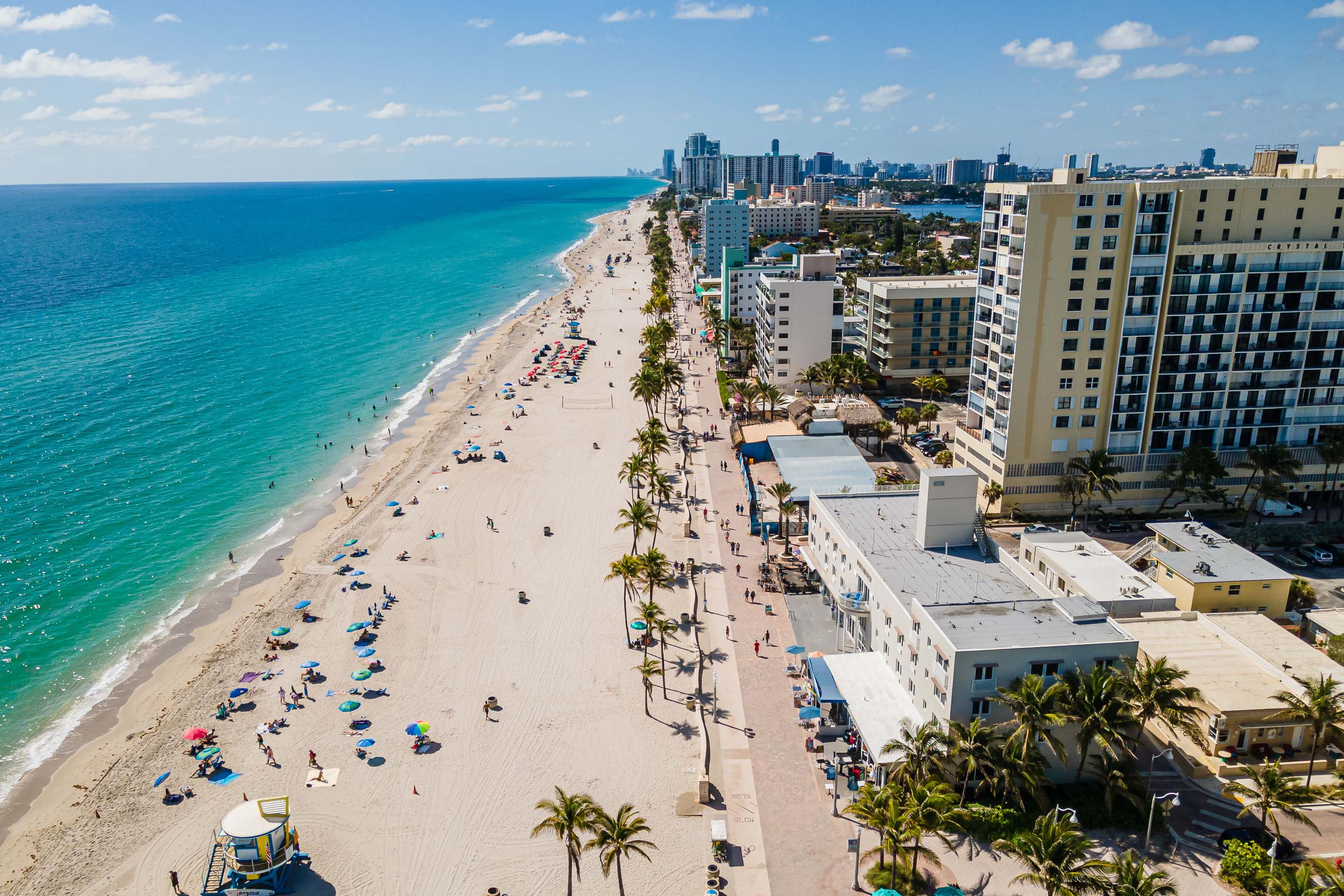 BEACHFRONT CONDO WITH ROOFTOP POOL FOR 6 GUESTS | Photo 2