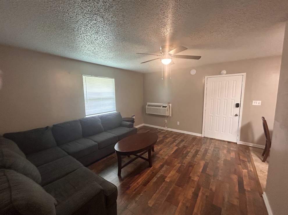 Bright & Cozy 1BR Apartment by Fort Sill — Lawton, OK — vacation rental