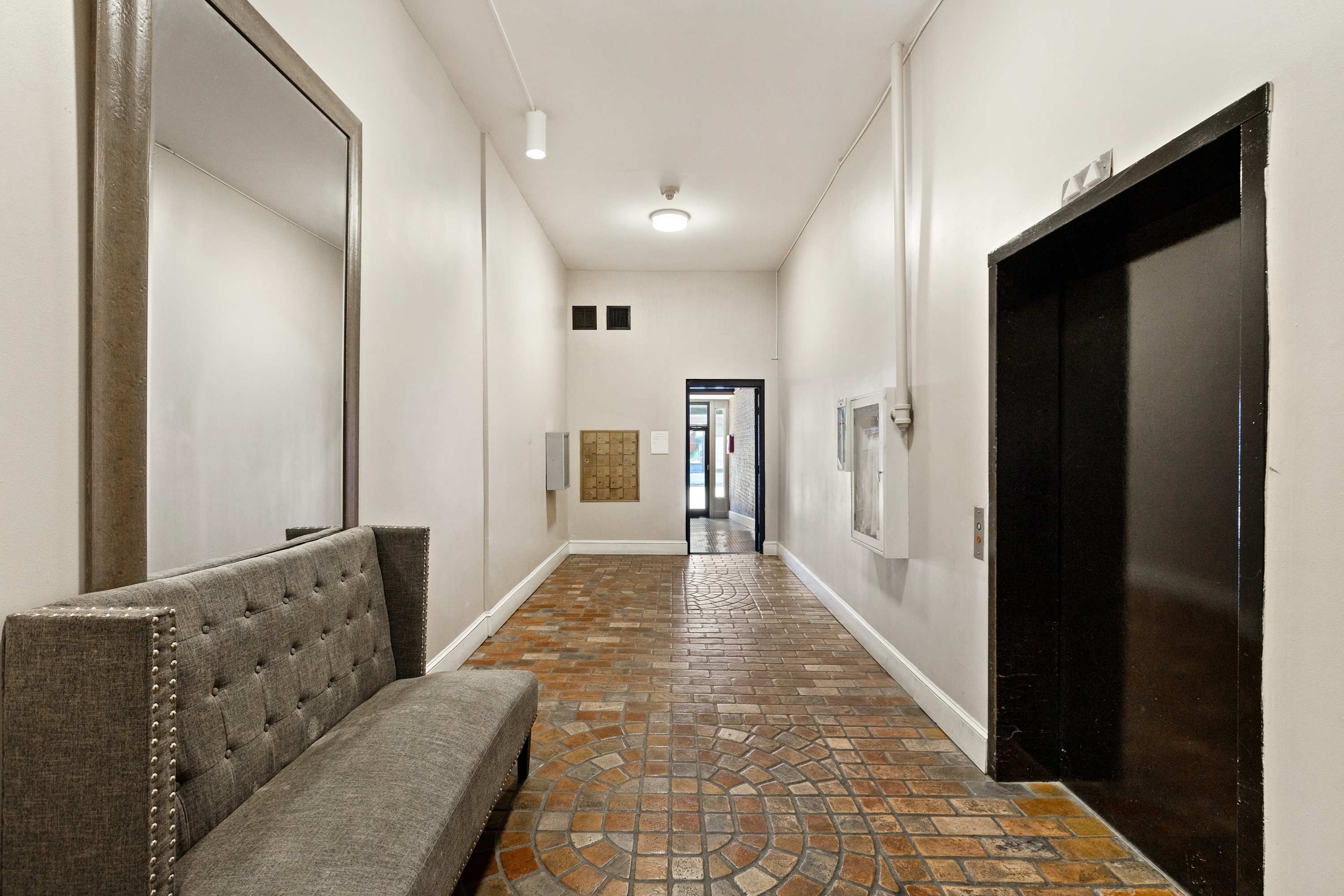 Long-Term Downtown Memphis Apt