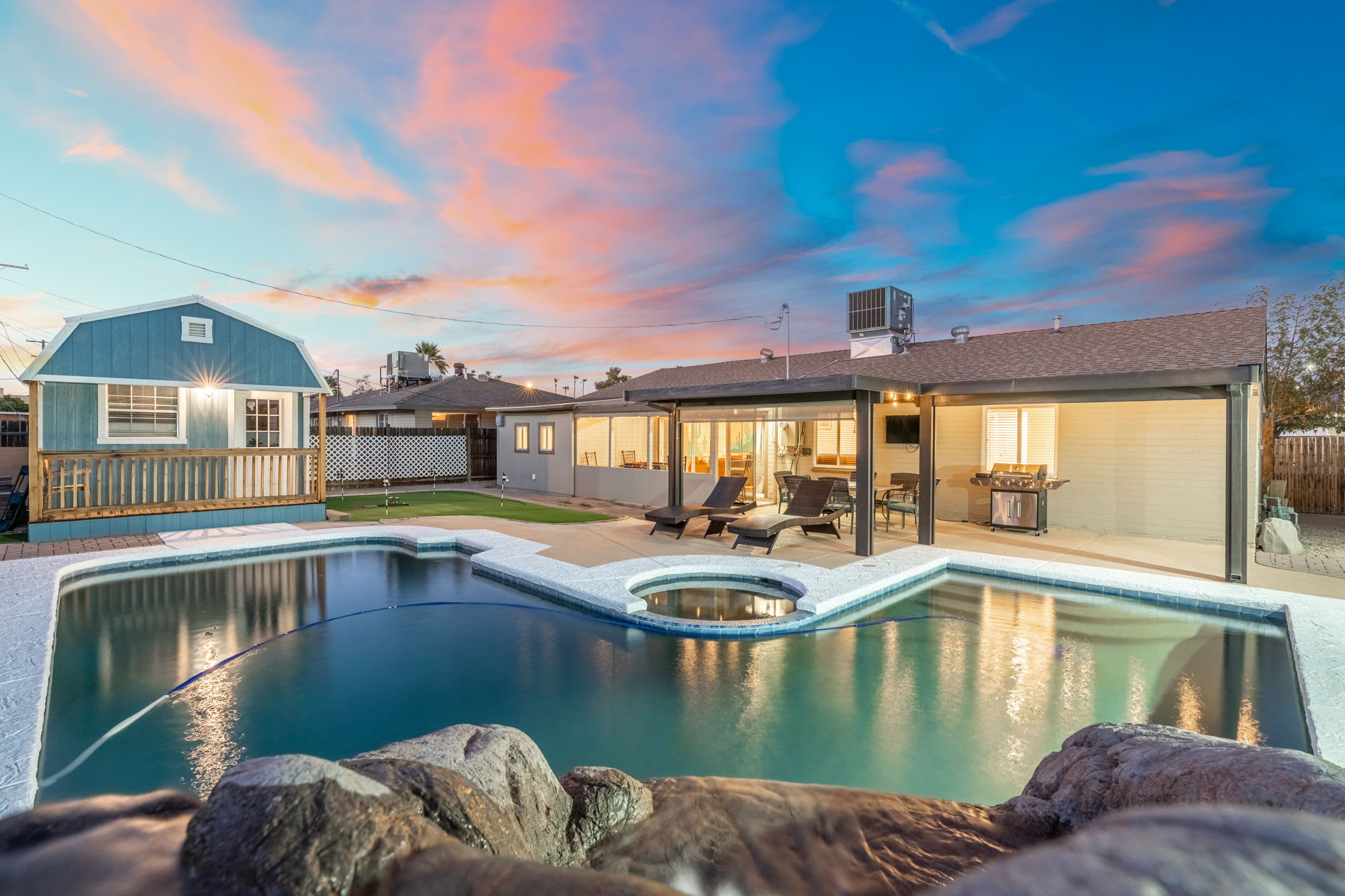 5BR, Pool, Games, Mini Putt, BBQ, Patio & Firepit — Phoenix, AZ — vacation rental