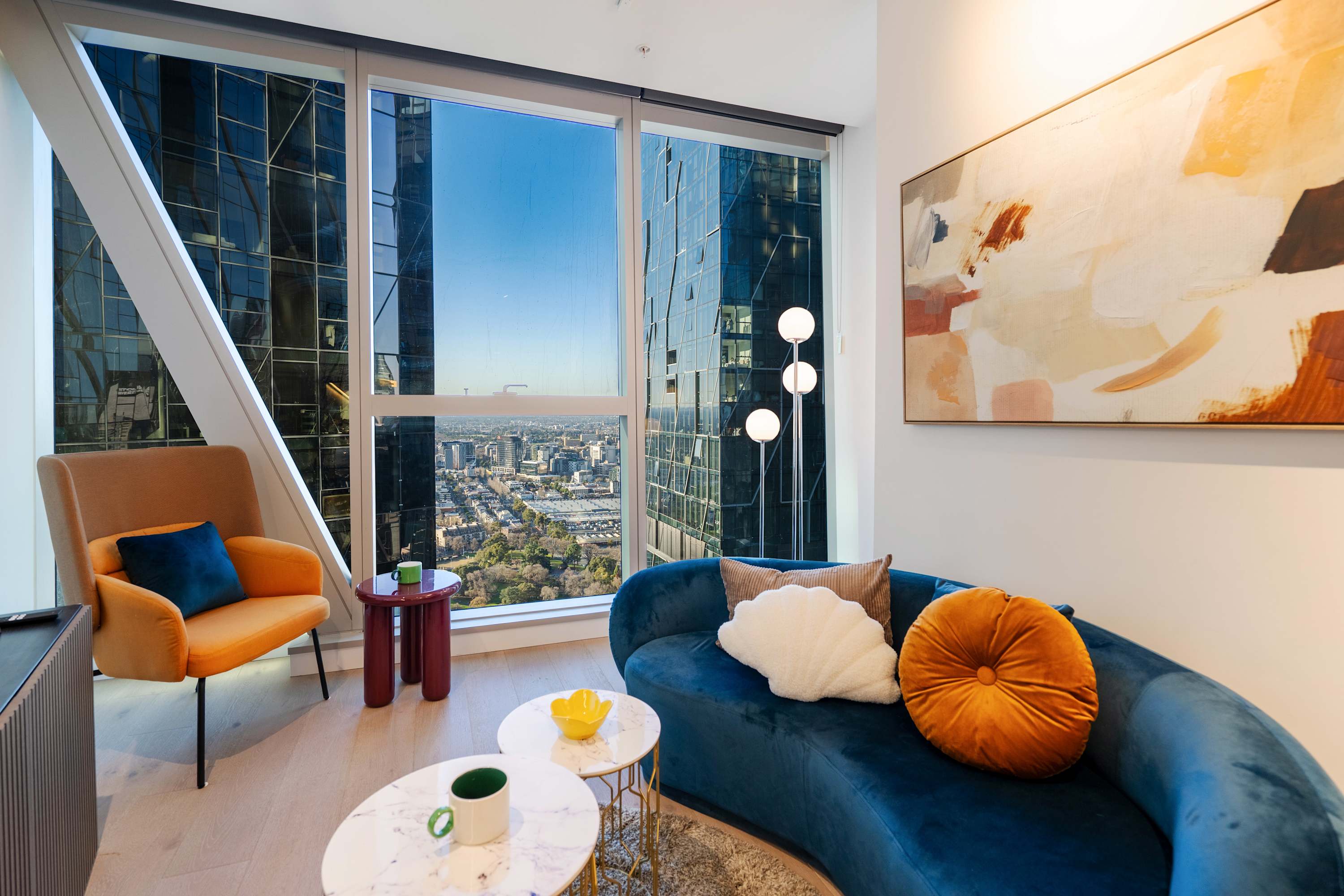 Next to Ritz-Carlton | High-End CBD LV51 Stay