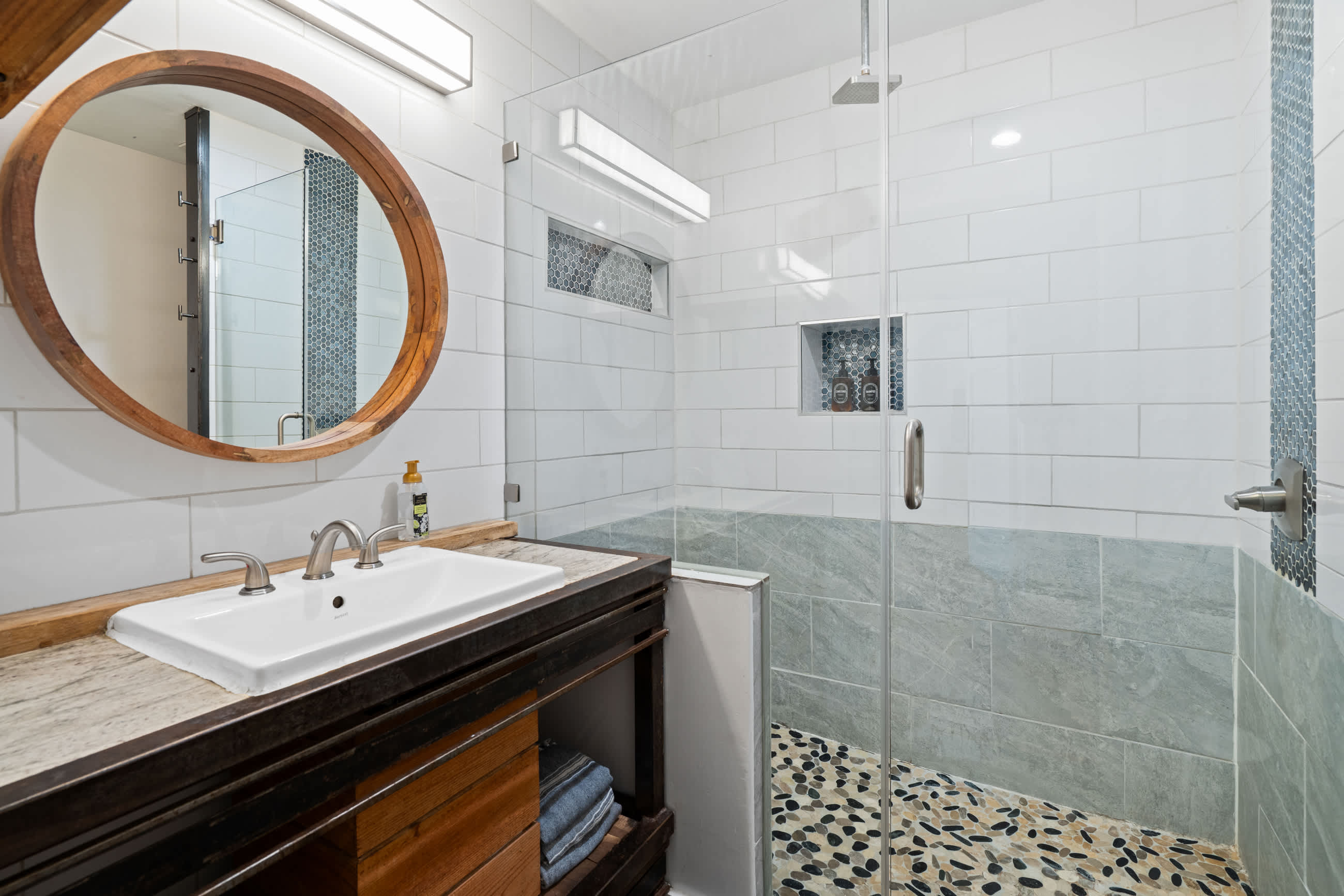 En-suite bathroom with modern standing shower