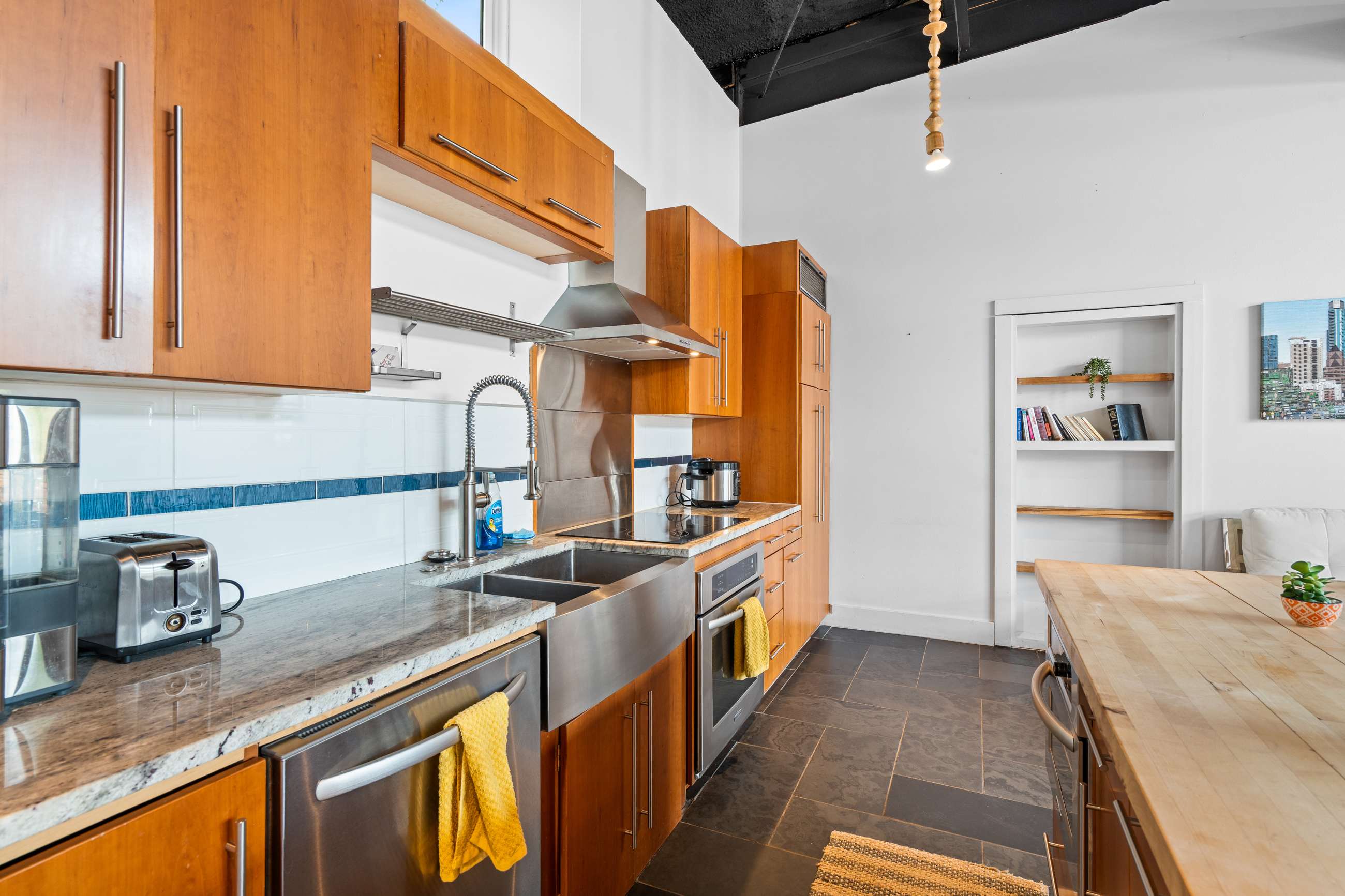 Modern Fully Equipped Kitchen with Pristine Appliances